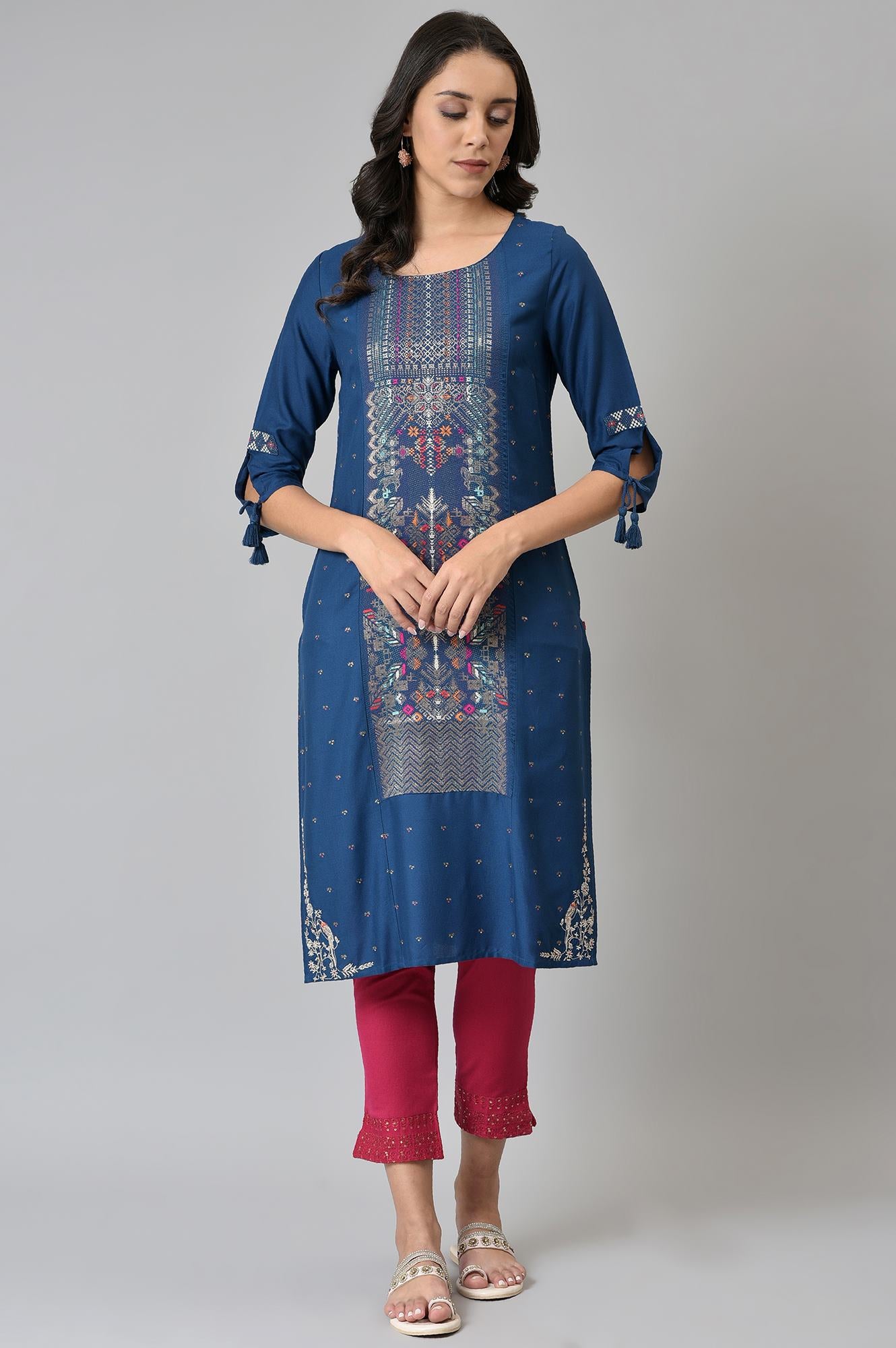 Blue Dobby Printed kurta In Round Neck