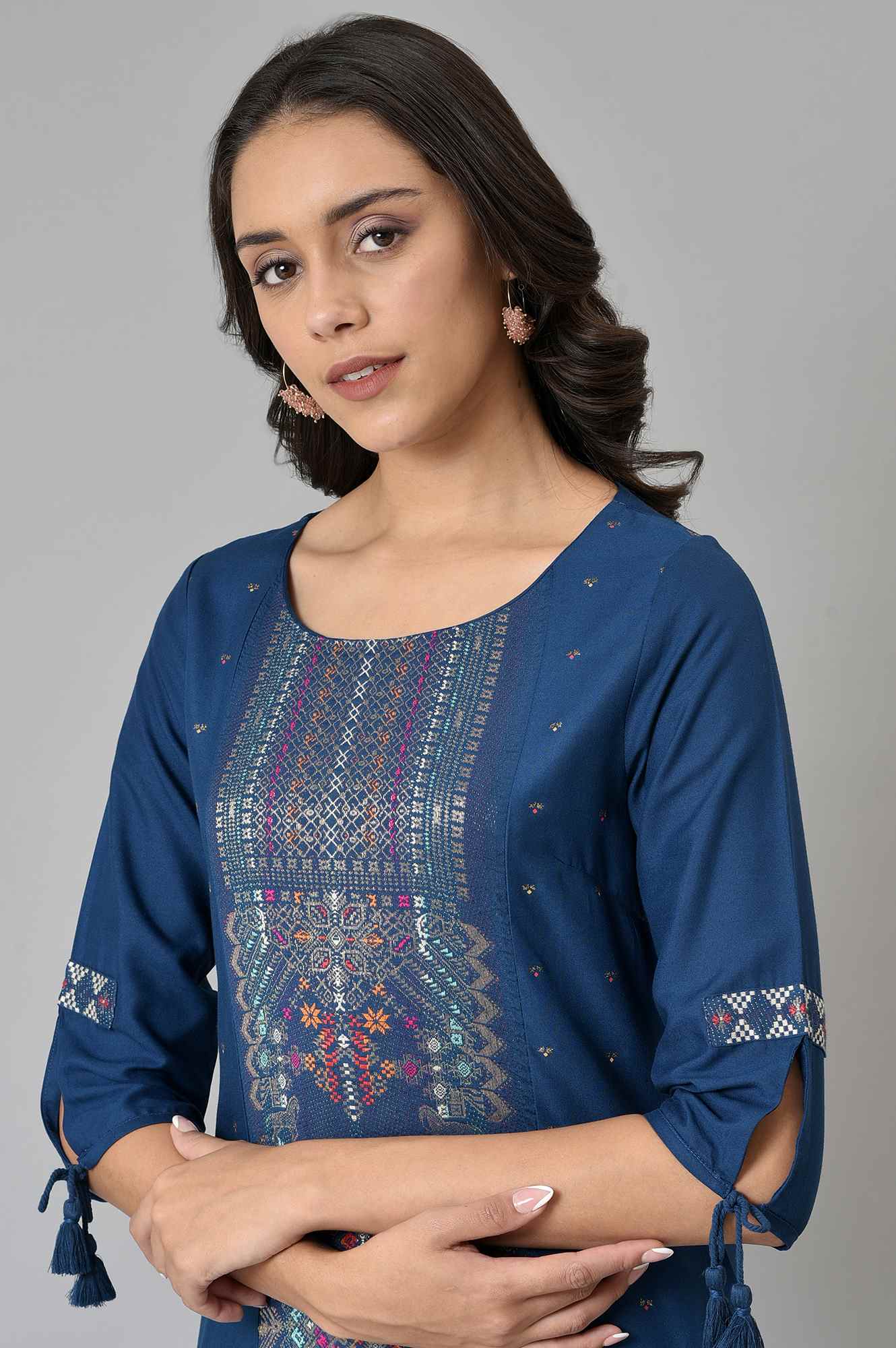 Blue Dobby Printed kurta In Round Neck