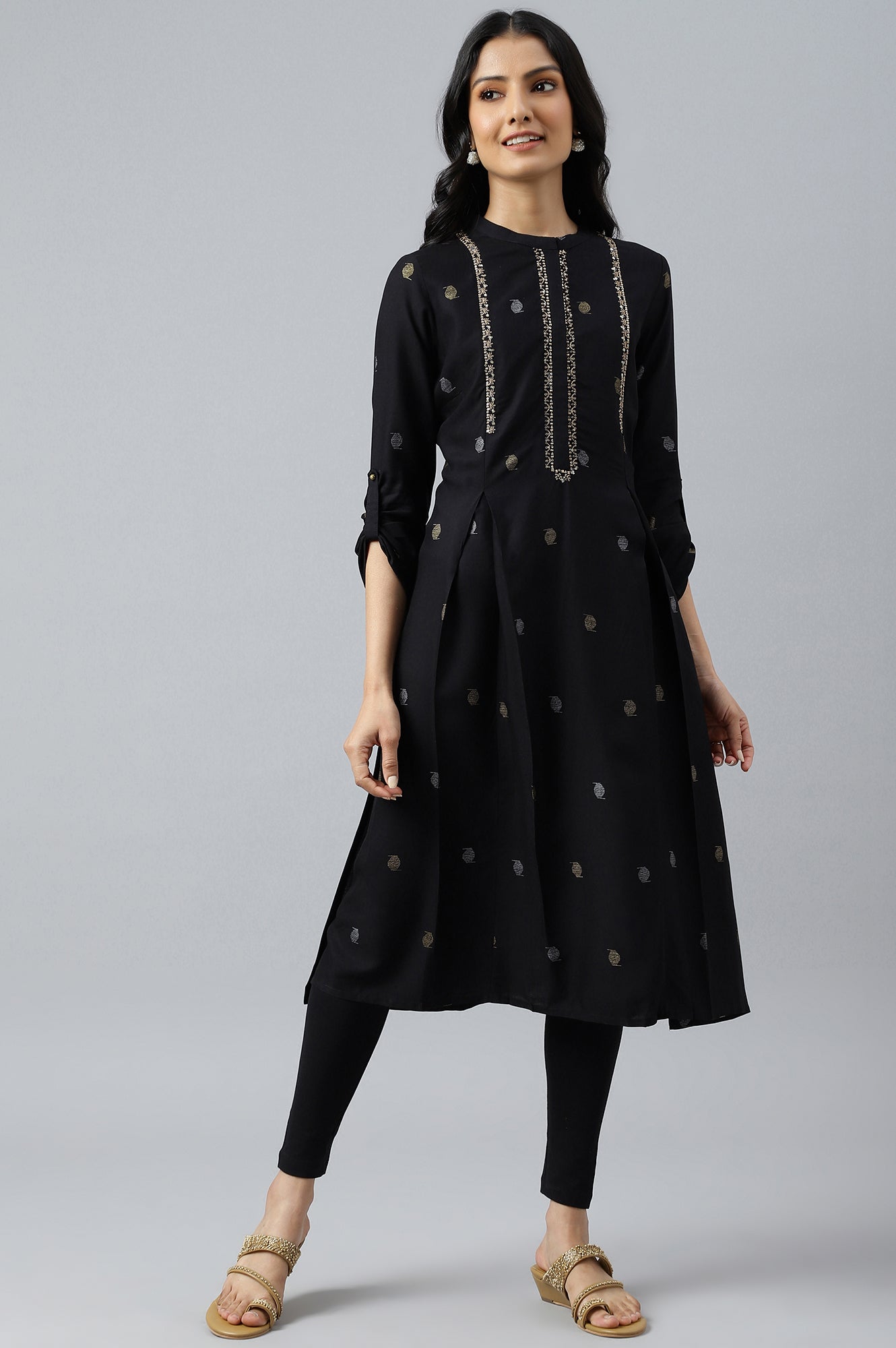 Black Mettalic Embroidered kurta With Pleats