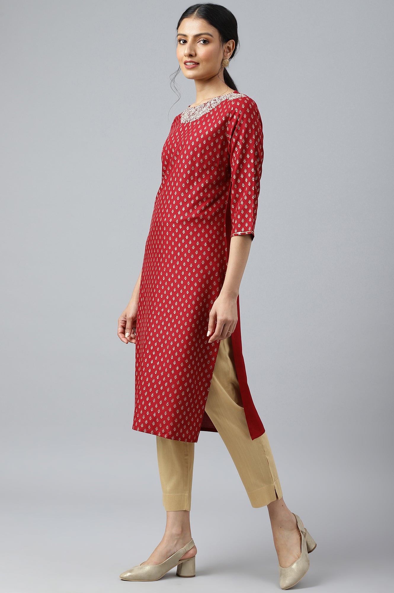 Red Printed kurta With Metallic Embroidery