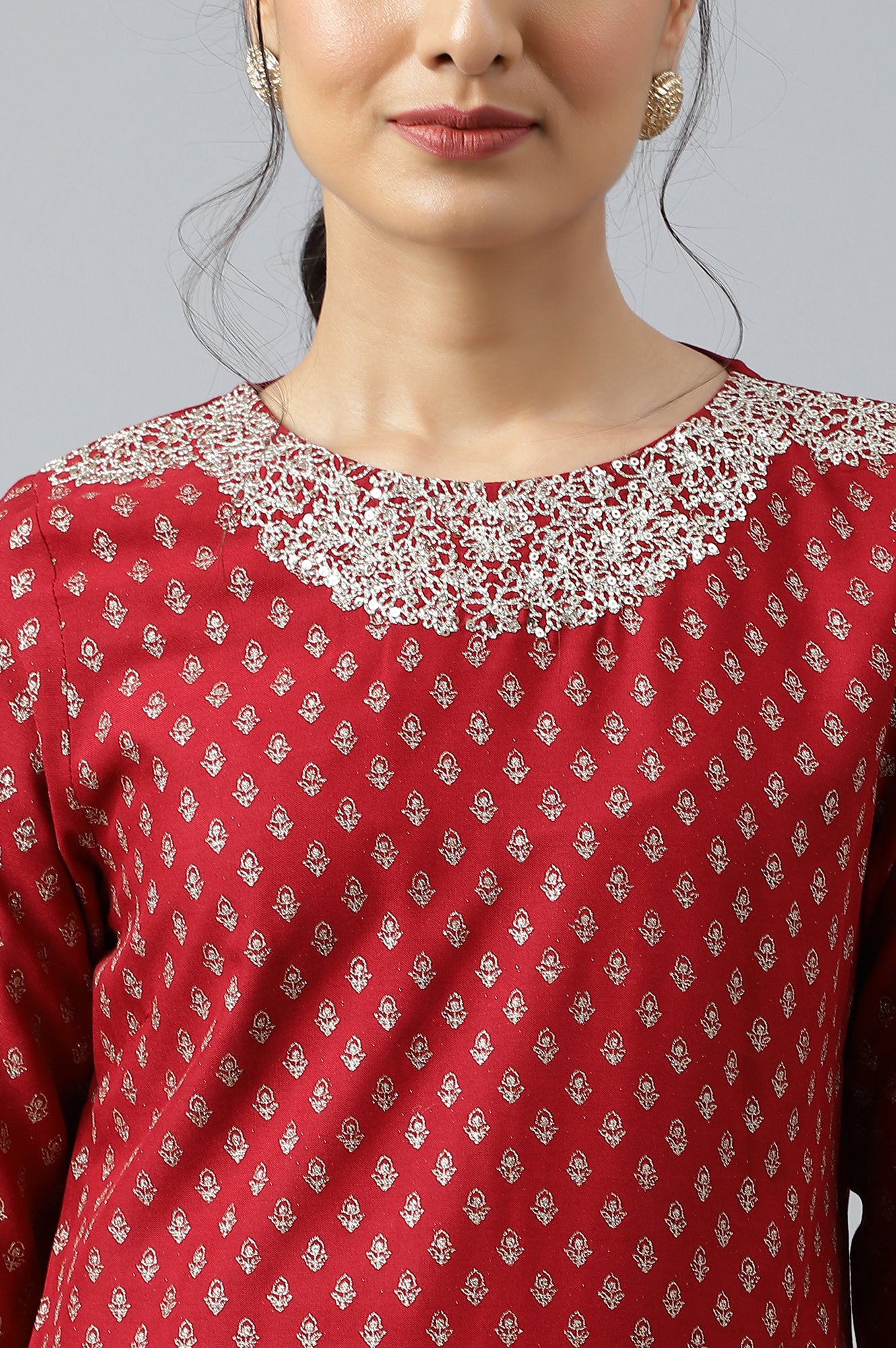 Red Printed kurta With Metallic Embroidery