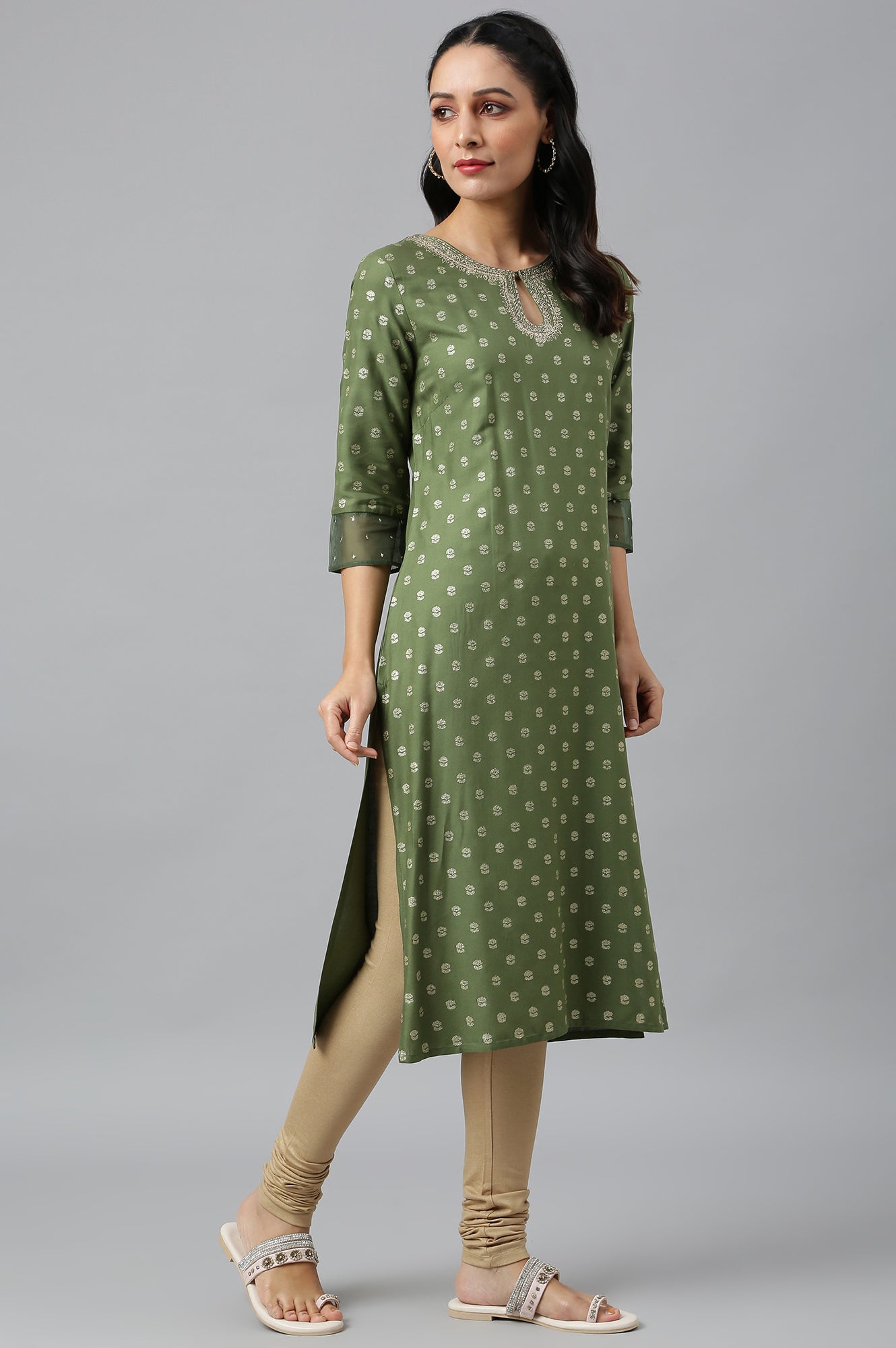 Olive Green Printed kurta With Embroidery And Sequins