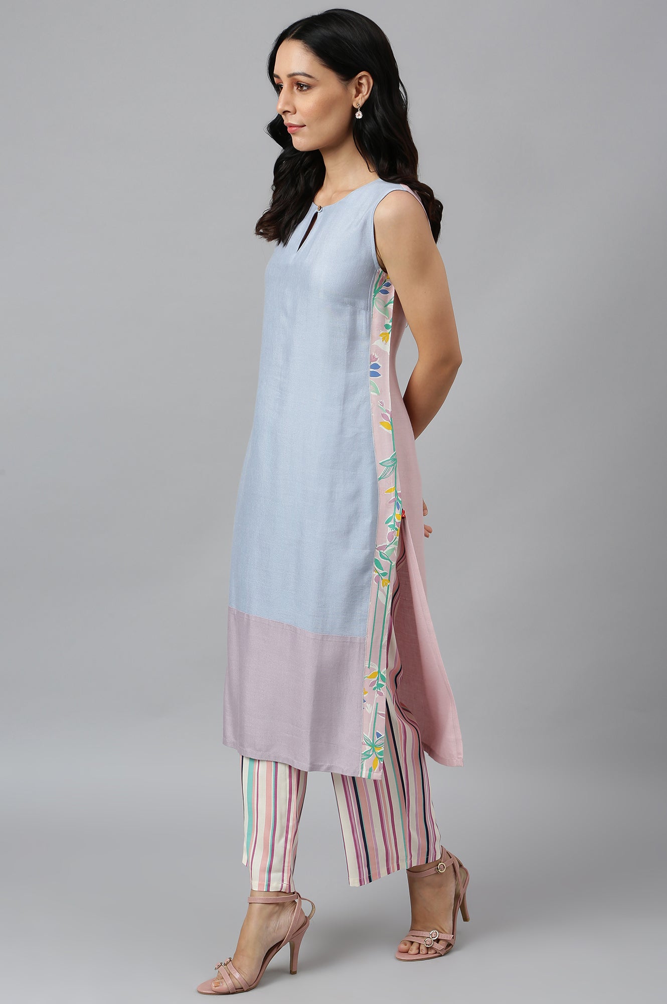 Blue Sleeveless Rayon Flax kurta