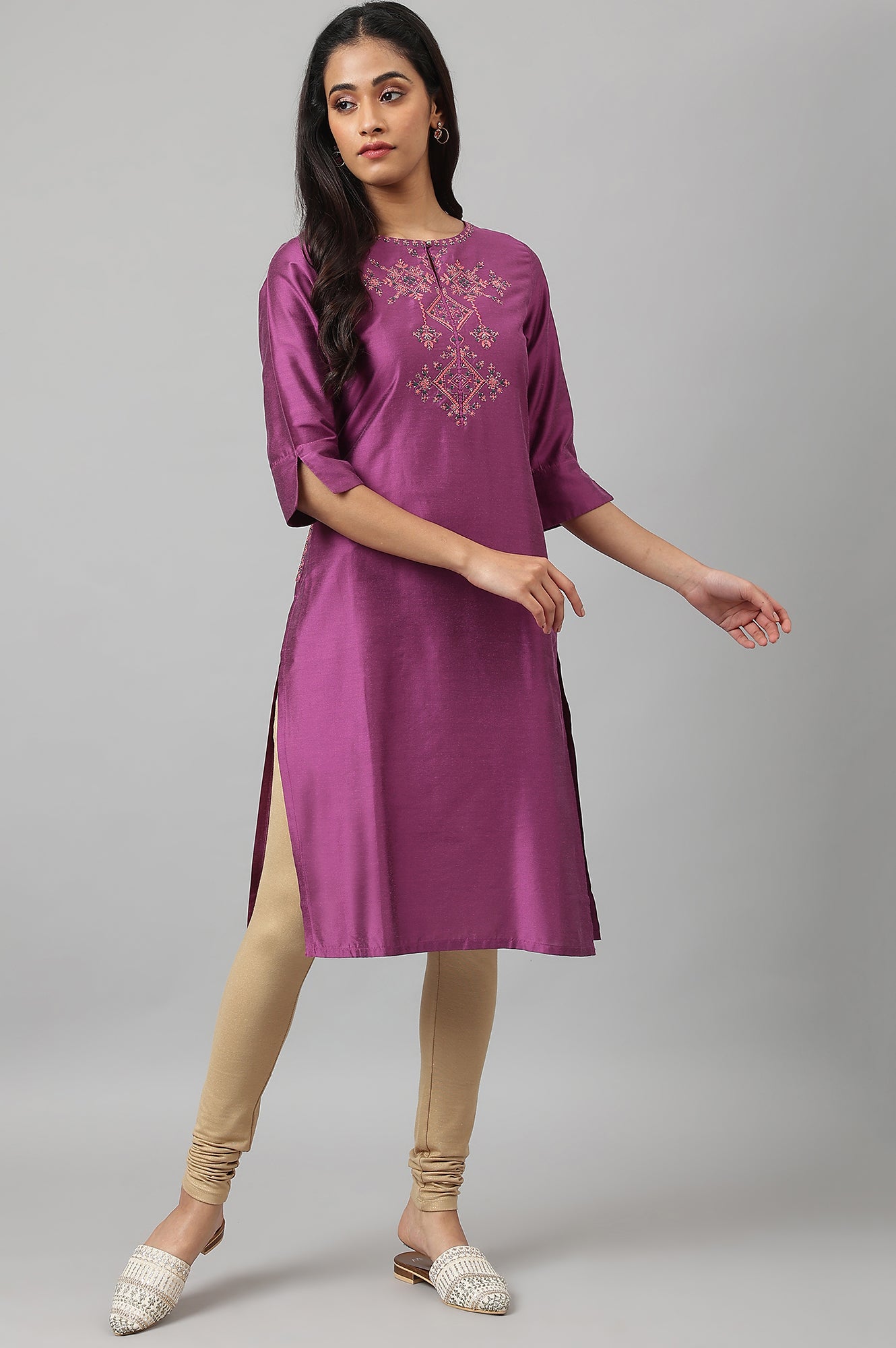 Purple Embroidered Straight kurta