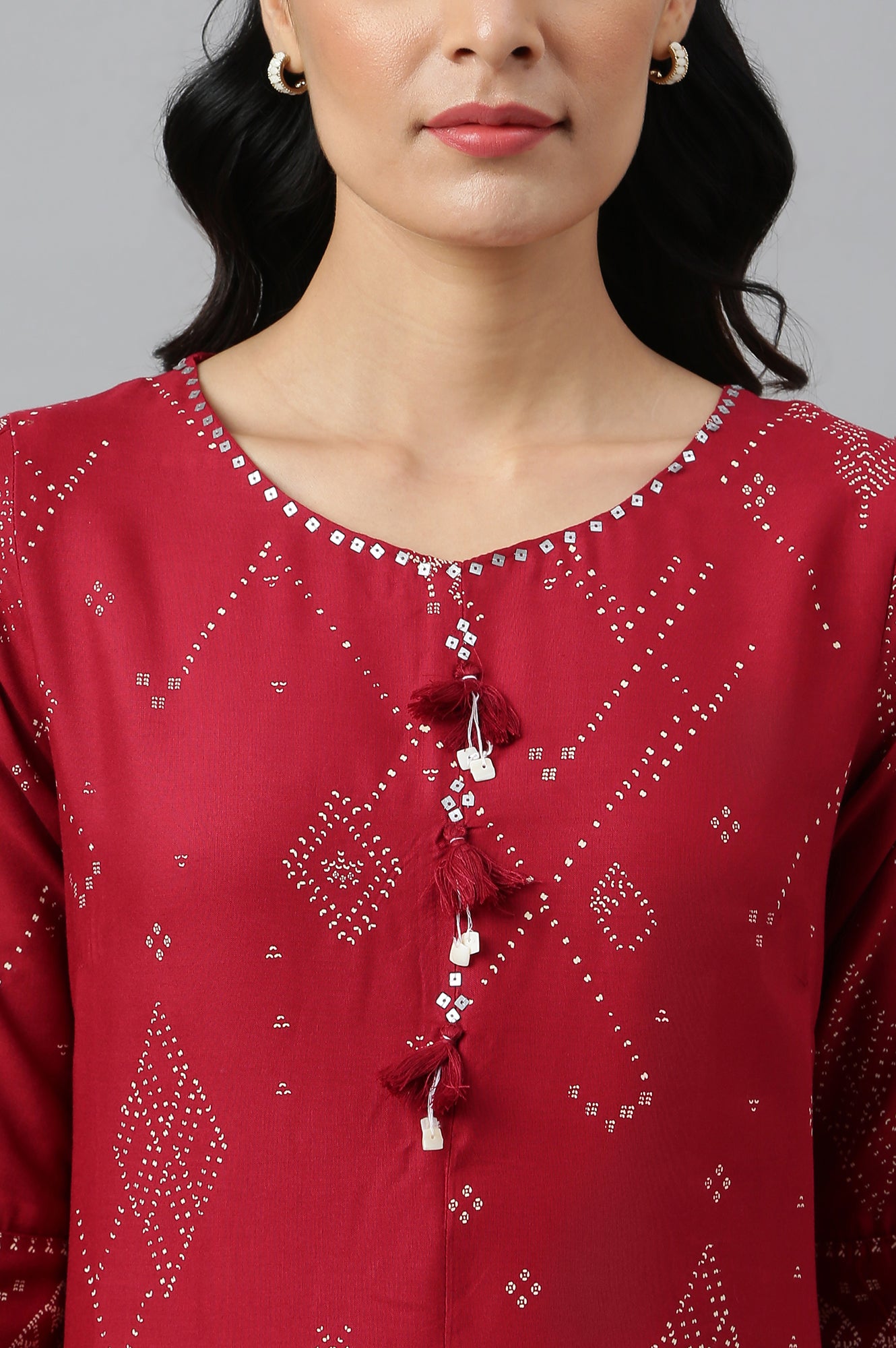 Maroon Cowl Hemline kurta With Shell Detail