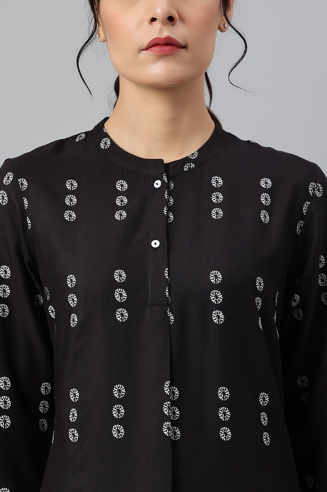 Black Rayon A-Line kurta With Asymmetric Hemline