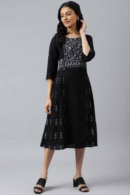 Black Floral Side Pleated kurta In Round Neck