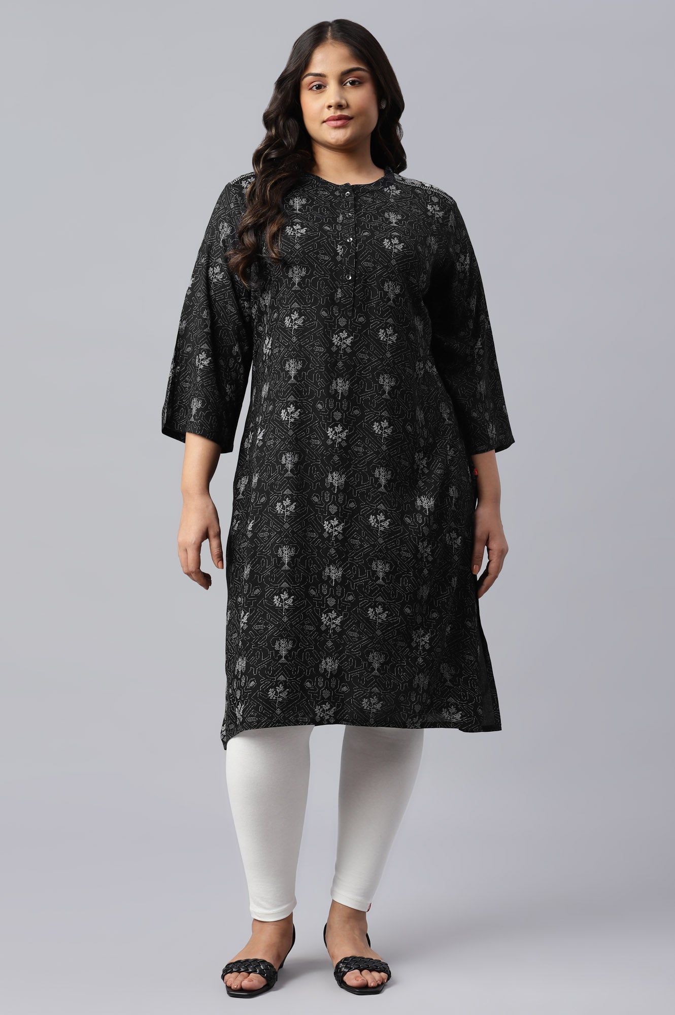 Black Floral Print kurta With Shoulder Panels