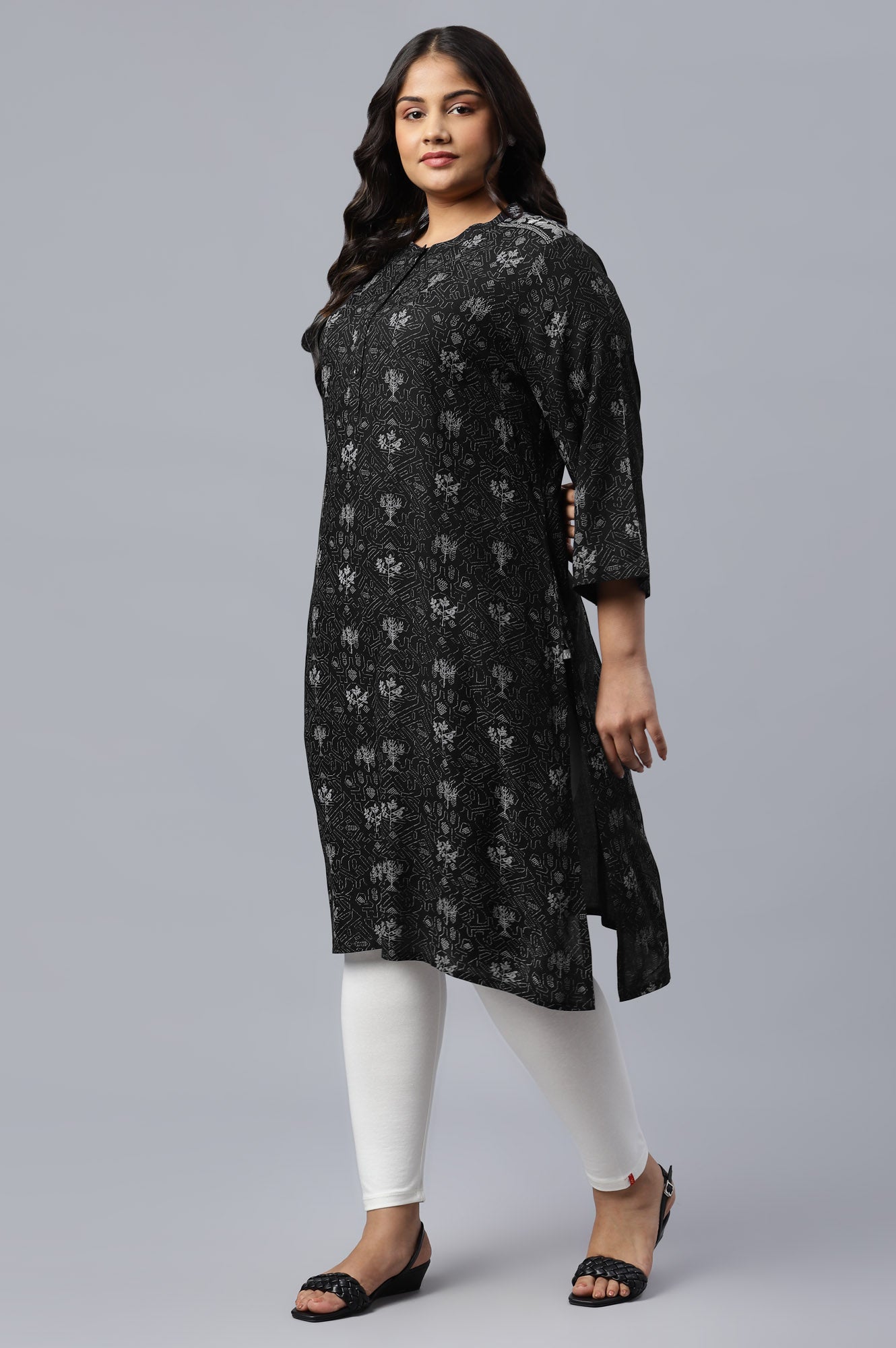 Black Floral Print kurta With Shoulder Panels