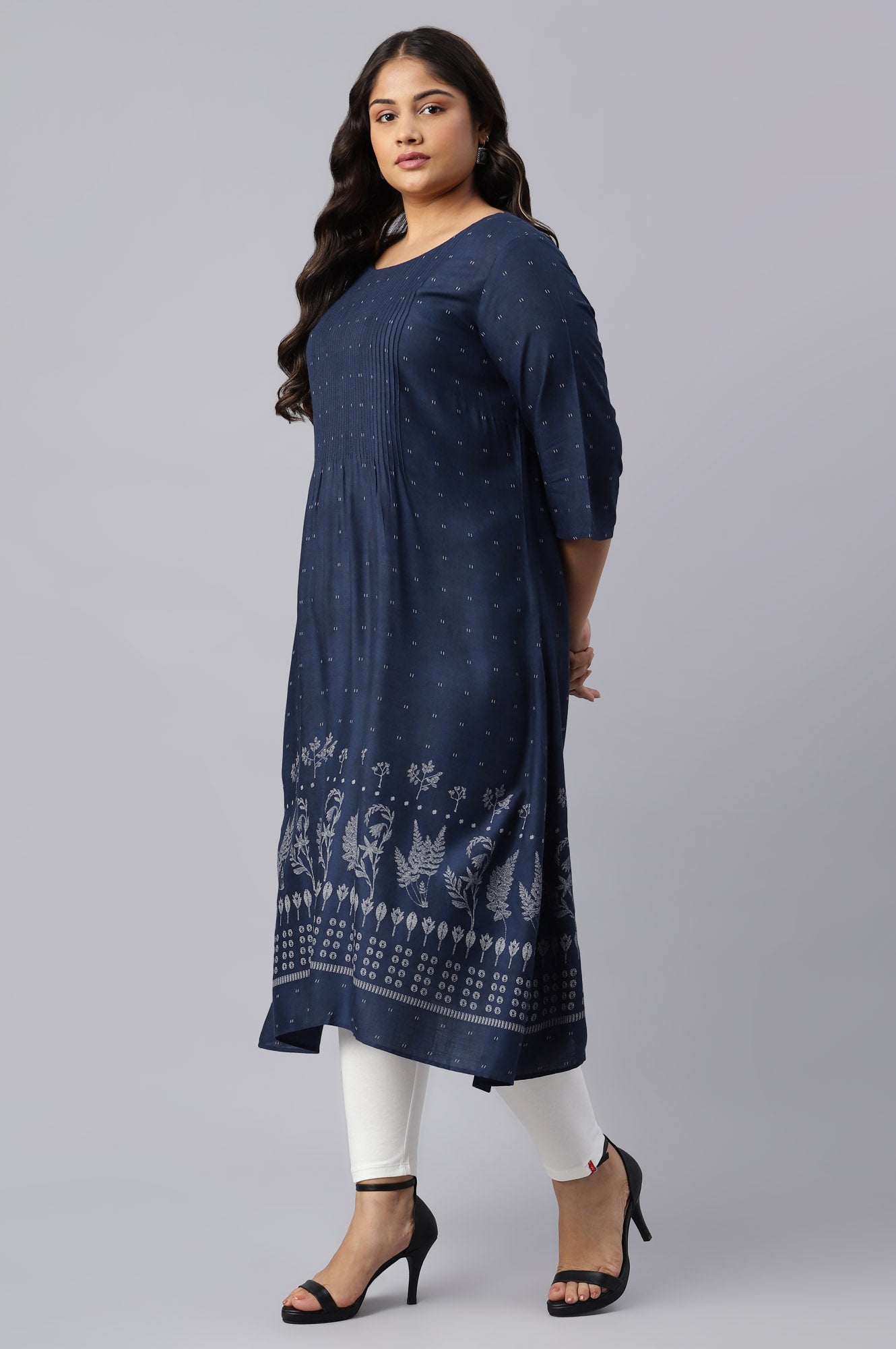 Plus Size Indo Floral Print A-Line kurta With Pin Tucks