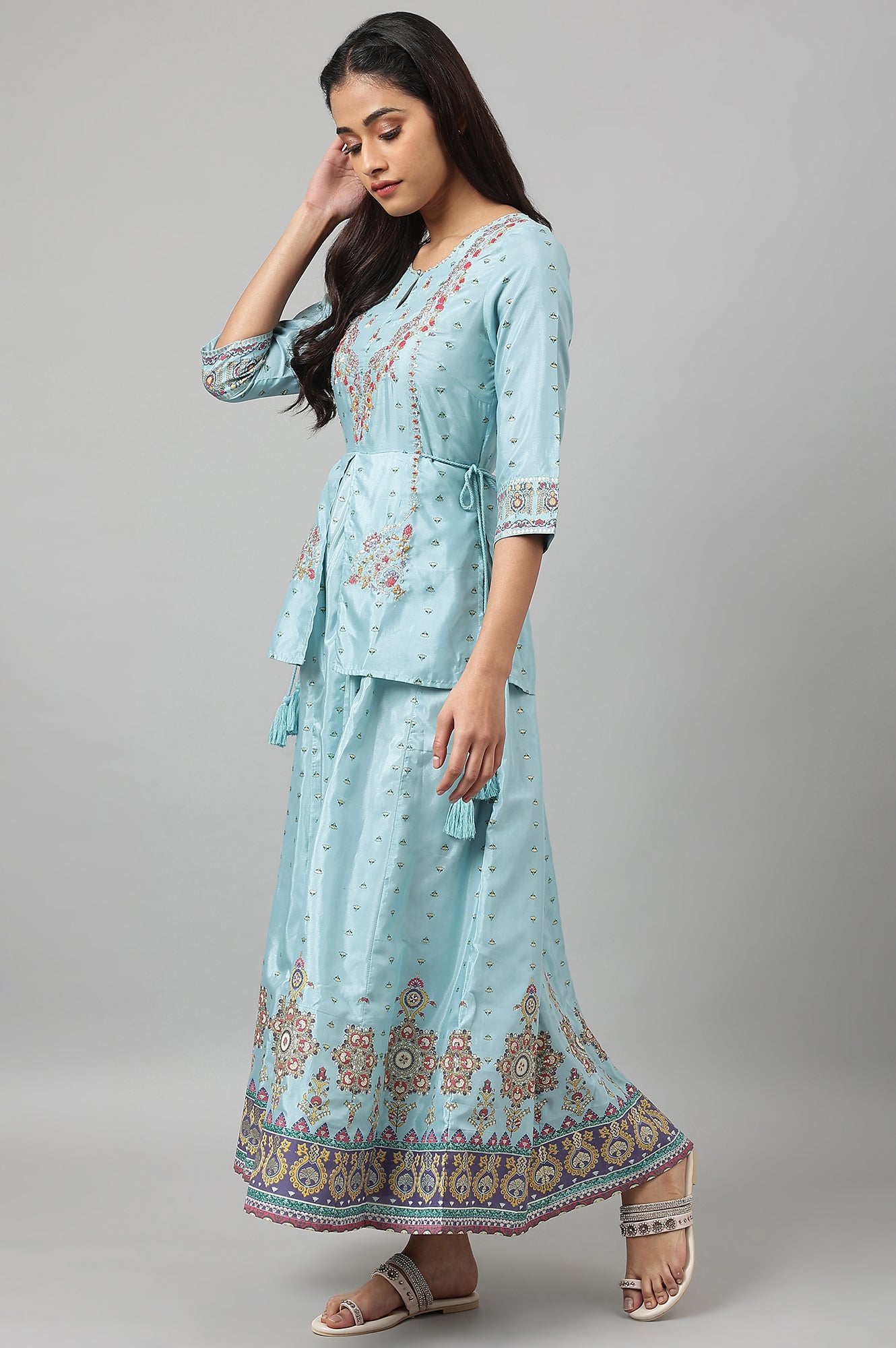 Light Blue Attached Dress With Embroidery