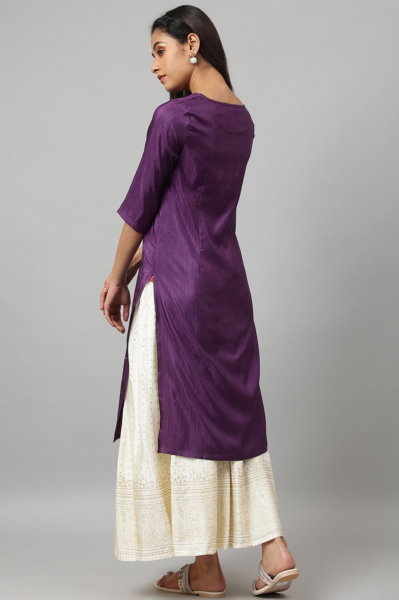 Deep Purple Solid Straight kurta With Sequins