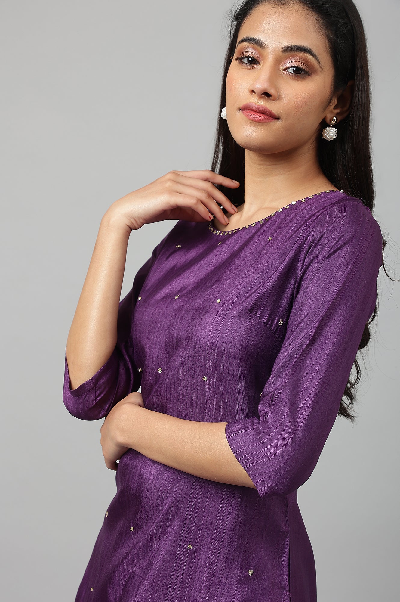 Deep Purple Solid Straight kurta With Sequins