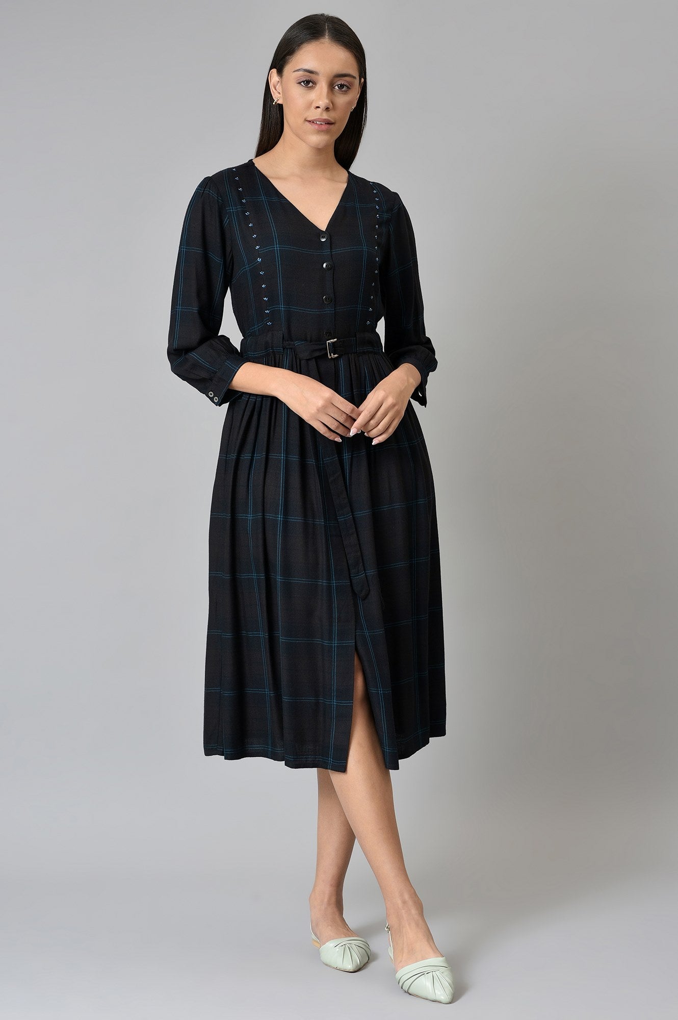 Black V-Neck Checks Dress