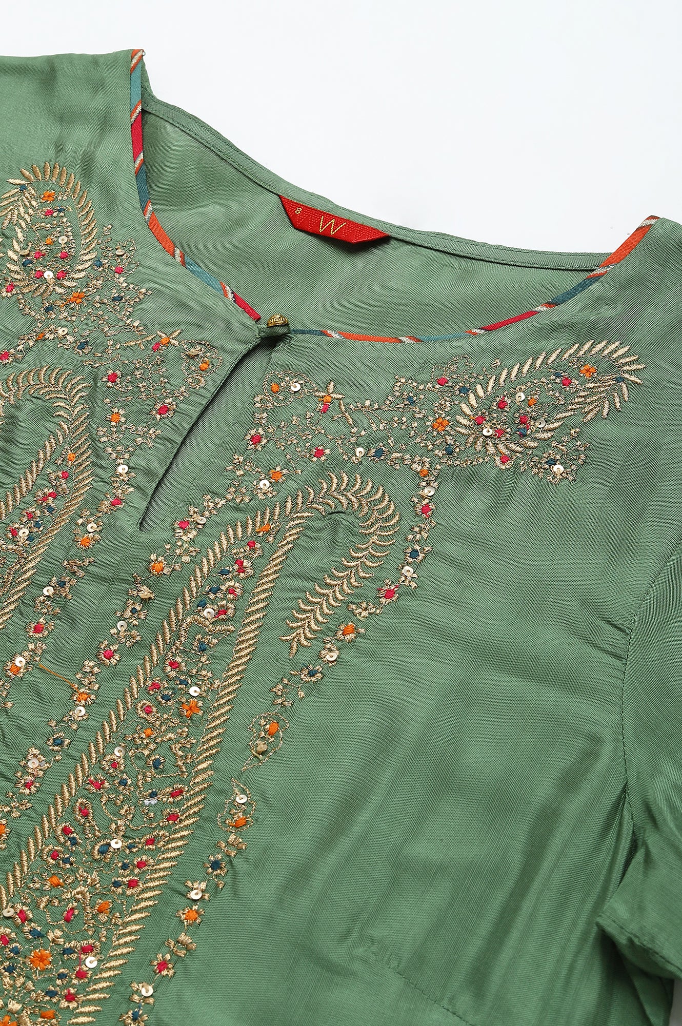 Green Straight kurta With Embroidered Yoke