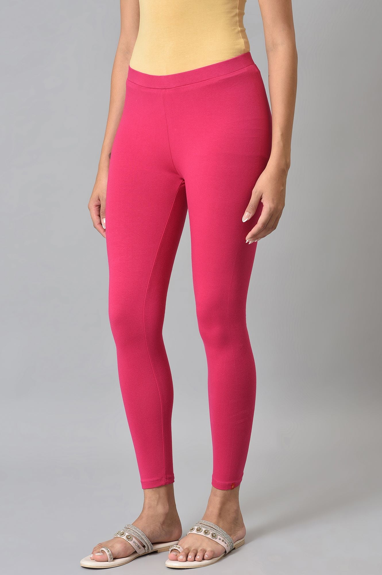 Pink Solid Knitted Women Tights