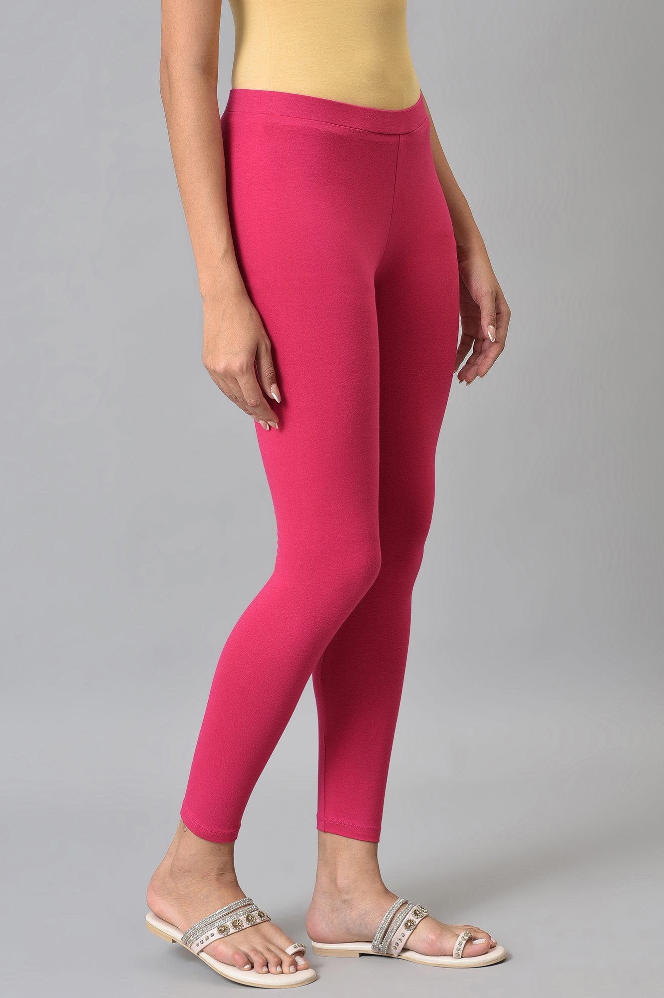 Pink Solid Knitted Women Tights