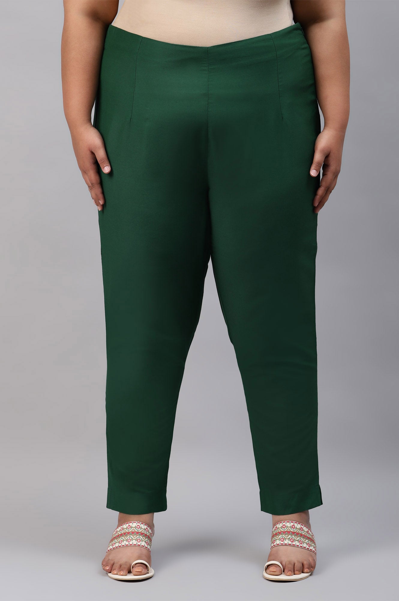 Dark Green Solid Women Plus Size Slim Pants