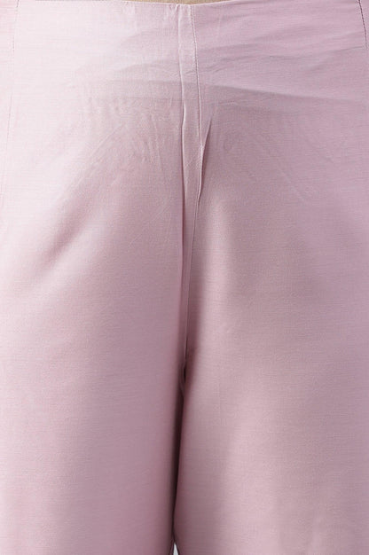 Light Pink Solid Women Plus Size Slim Pants - wforwoman