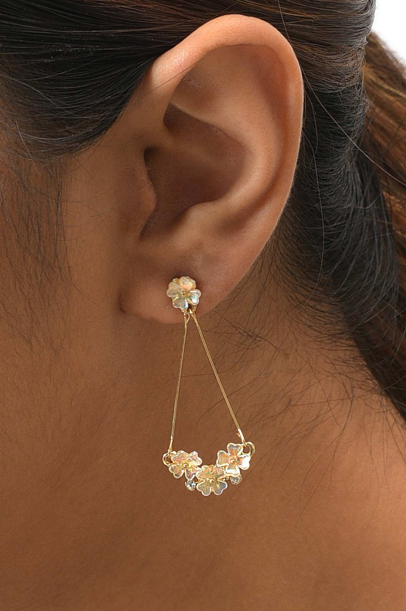 White Flower Beads Drop Earrings With Rainbow Polish