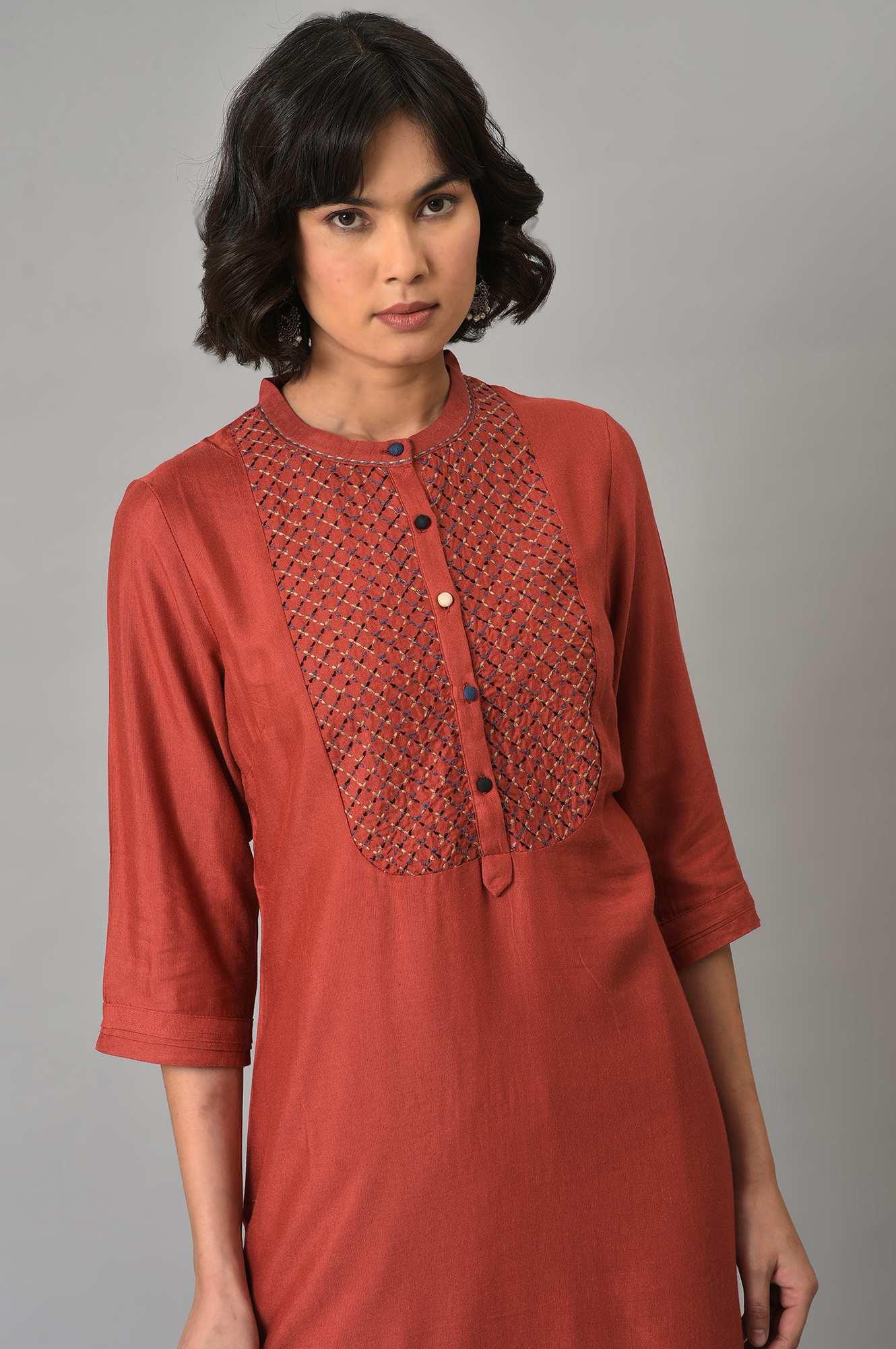 Brick Red Thread Embroidered kurta With Black Straight Pants - wforwoman