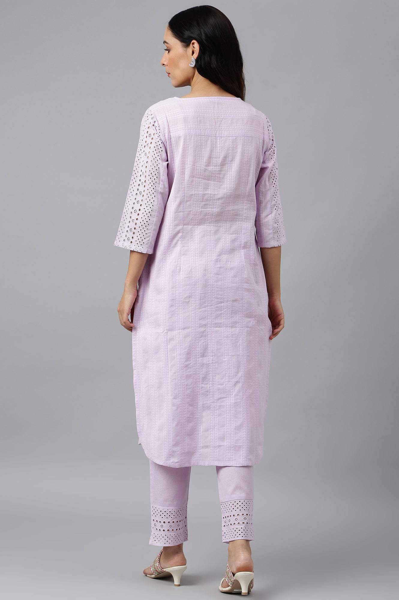 Lavenden Textured Schffli kurta With Pants.