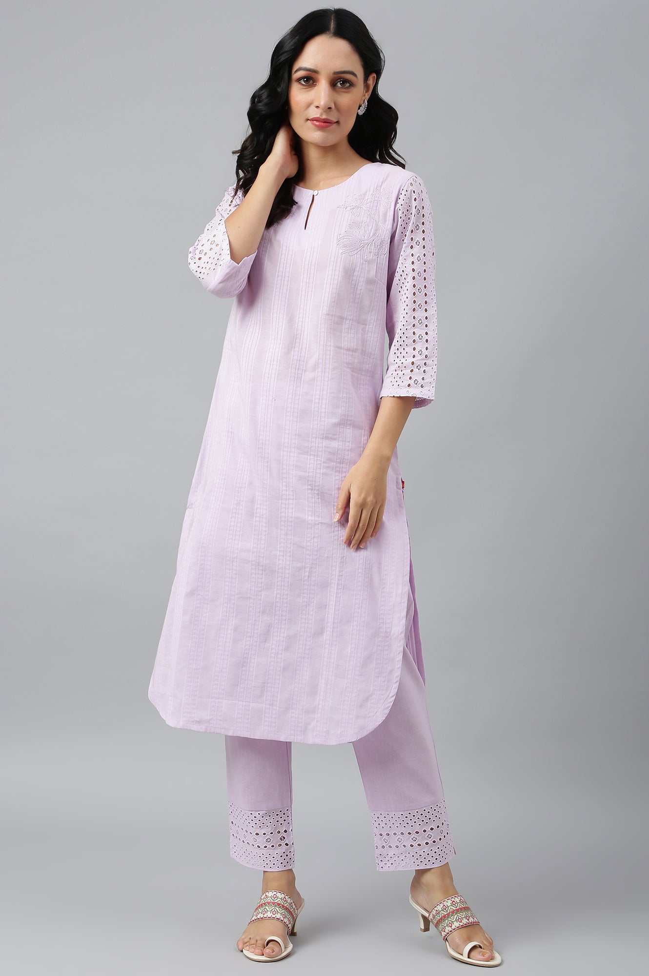 Lavenden Textured Schffli kurta With Pants.