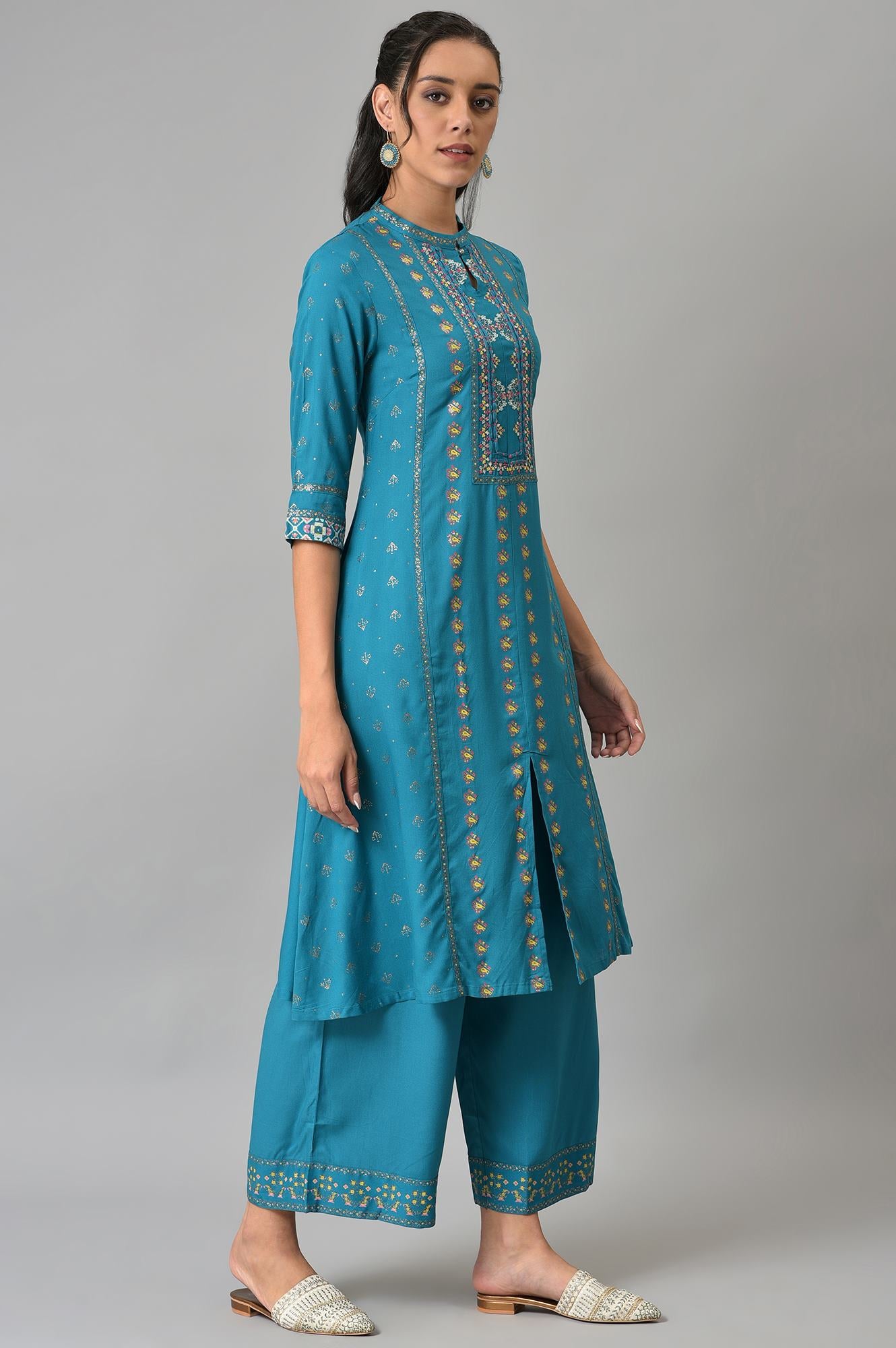 Blue A-Line Embroidered kurta With Parallel Pants