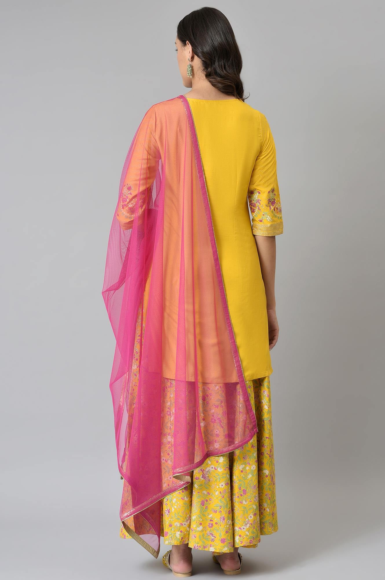 Yellow Embroidered kurta Wth Culottes And Pink Dupatta