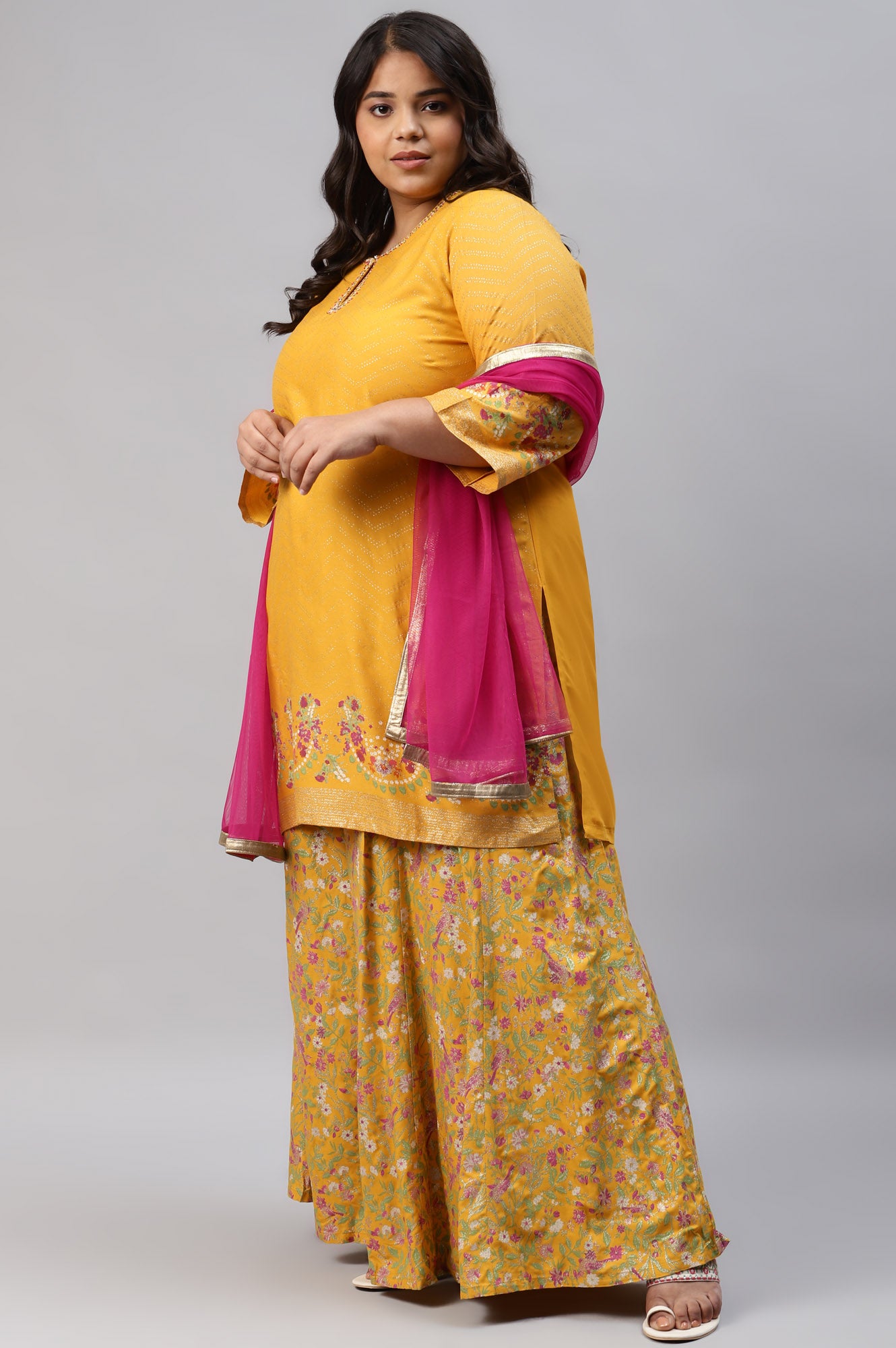 Yellow Embroidered kurta Wth Culottes And Pink Dupatta