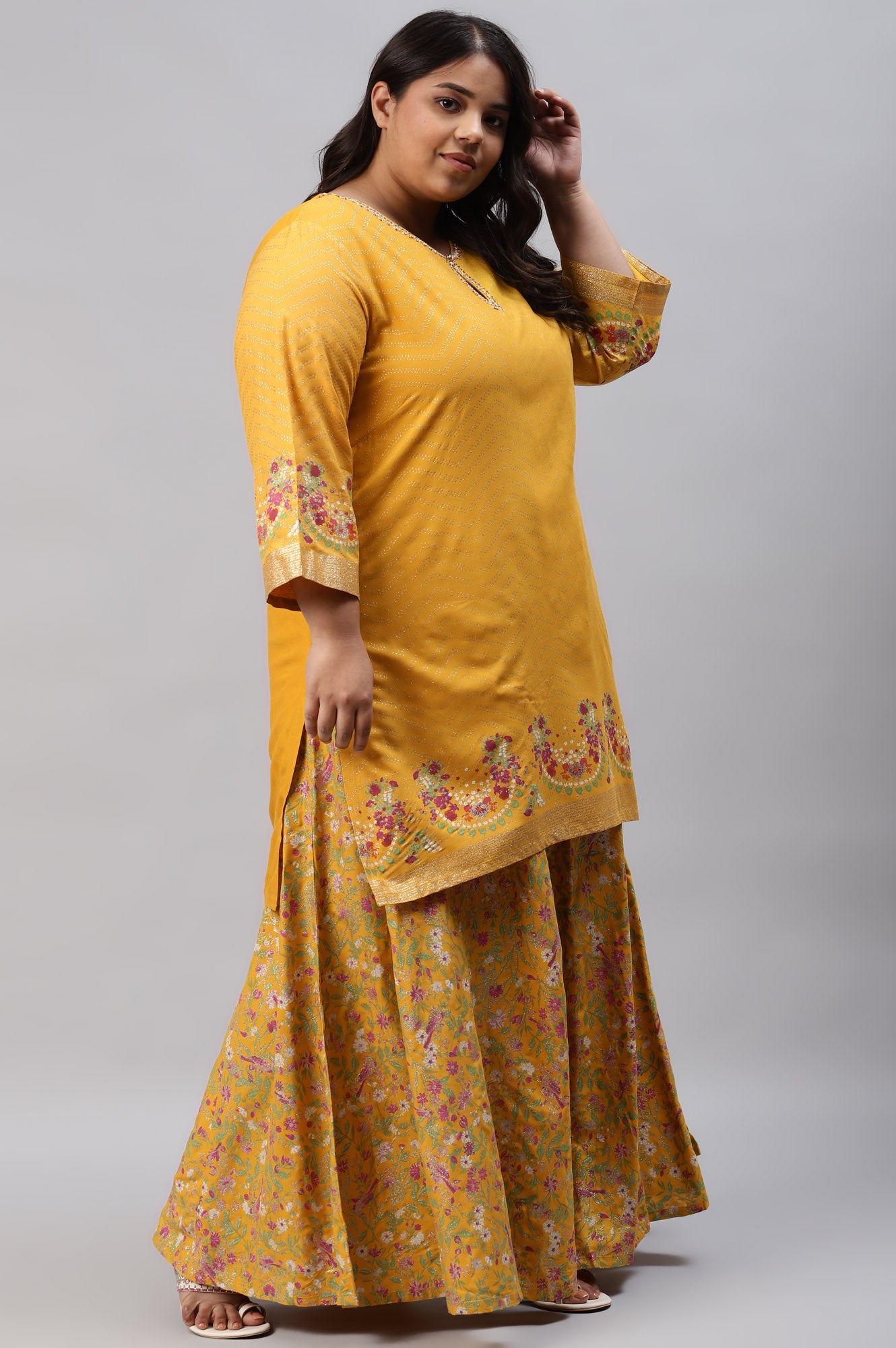 Yellow Embroidered kurta Wth Culottes And Pink Dupatta