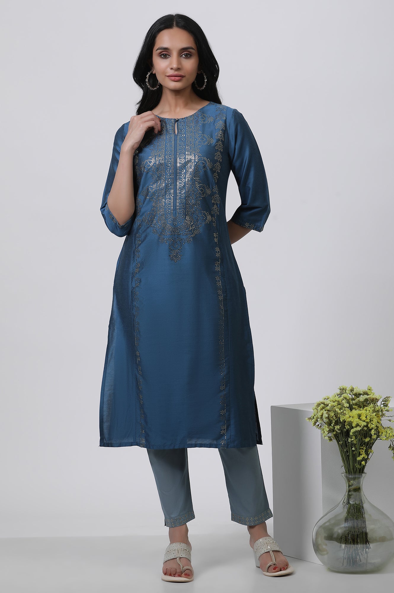 Blue Mukaish Kurta And Slim Pants Set