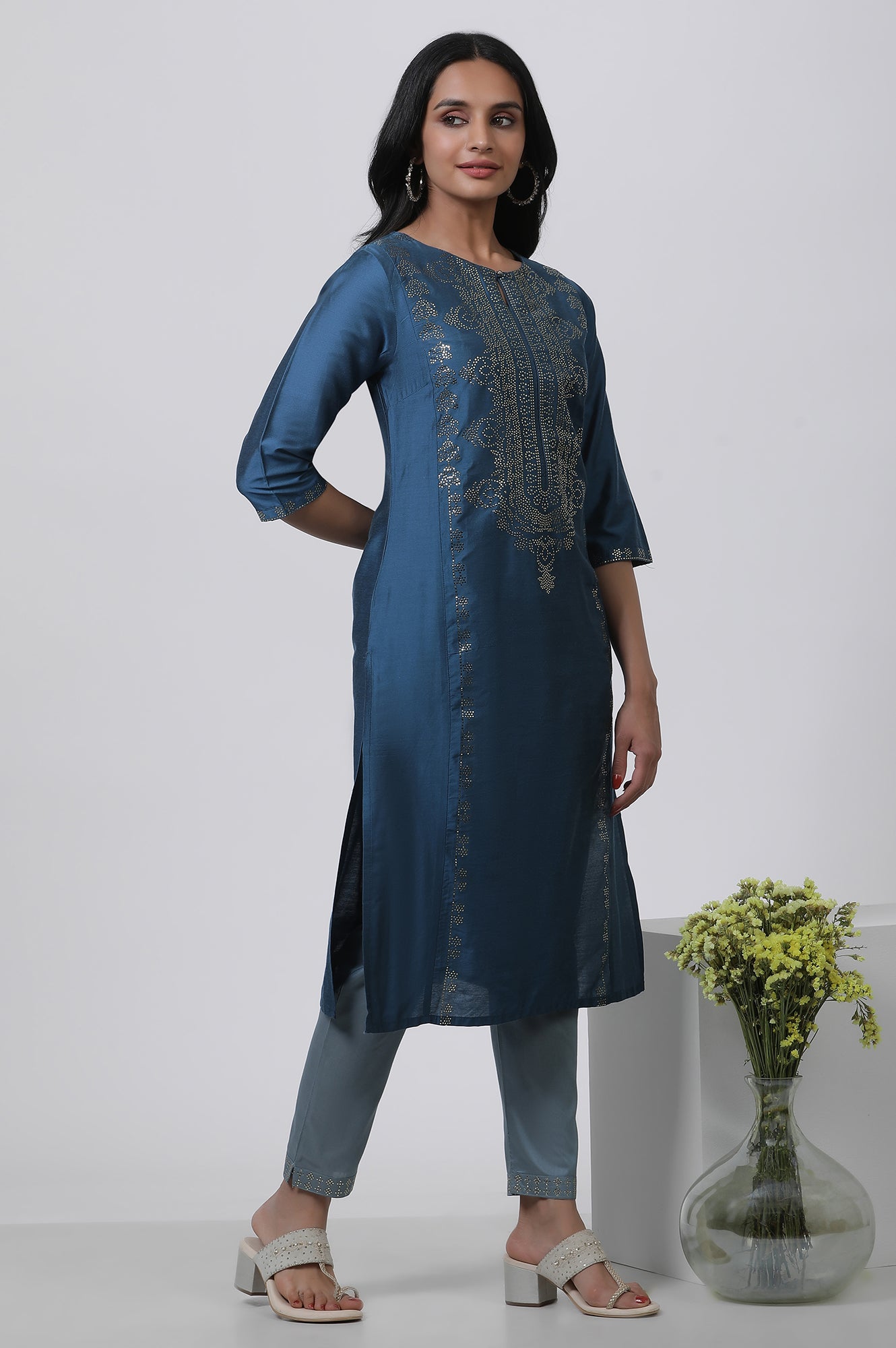 Blue Mukaish Kurta And Slim Pants Set