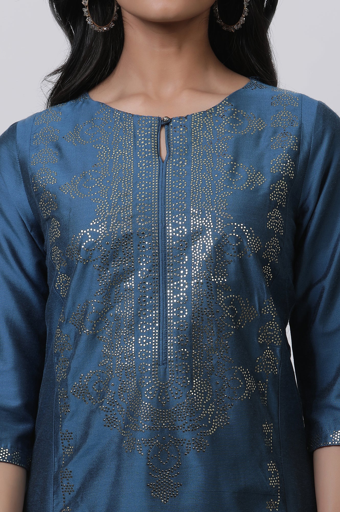 Blue Mukaish Kurta And Slim Pants Set