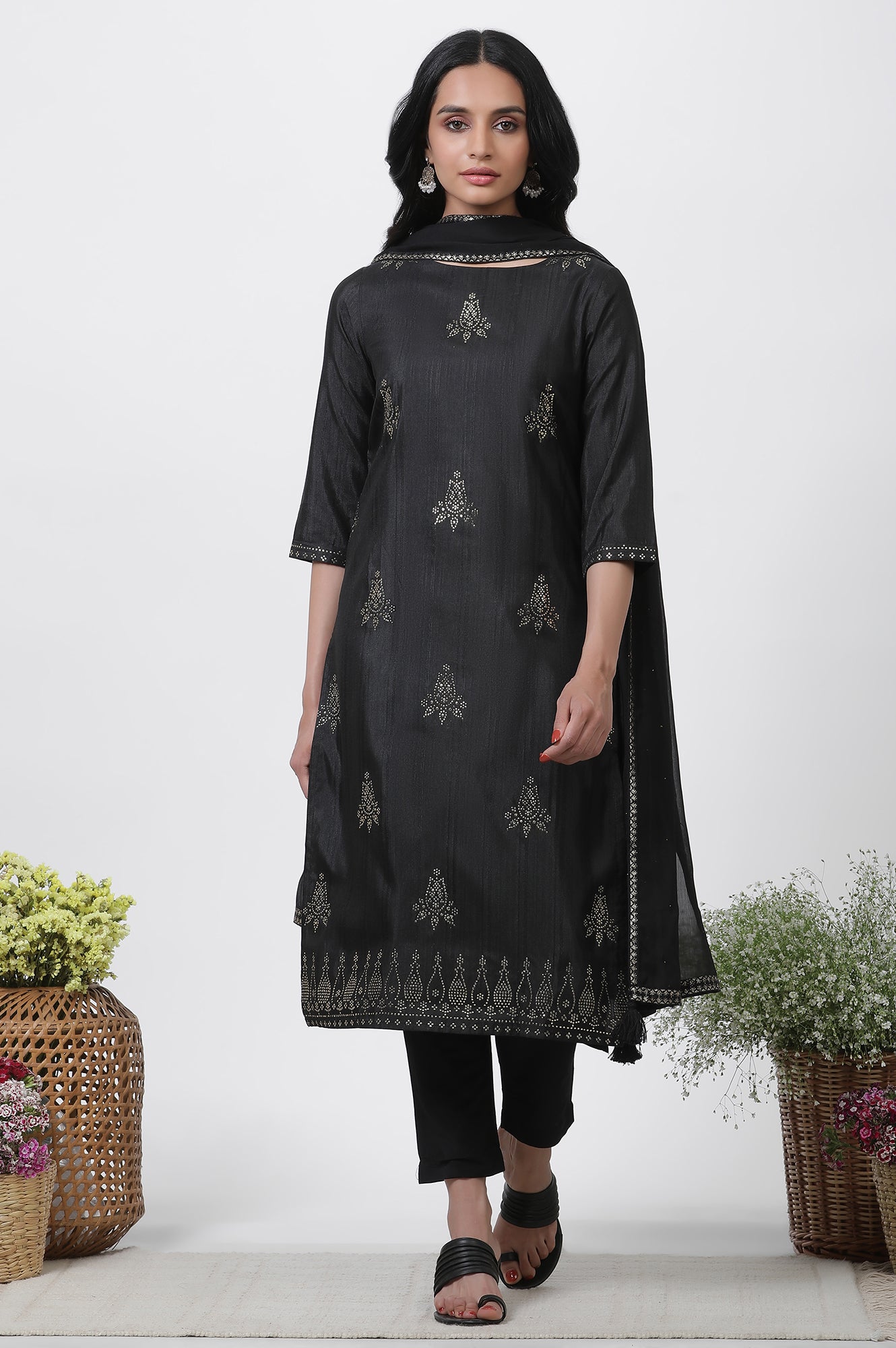 Black Mukaish Festive Kurta, Pants And Dupatta Set