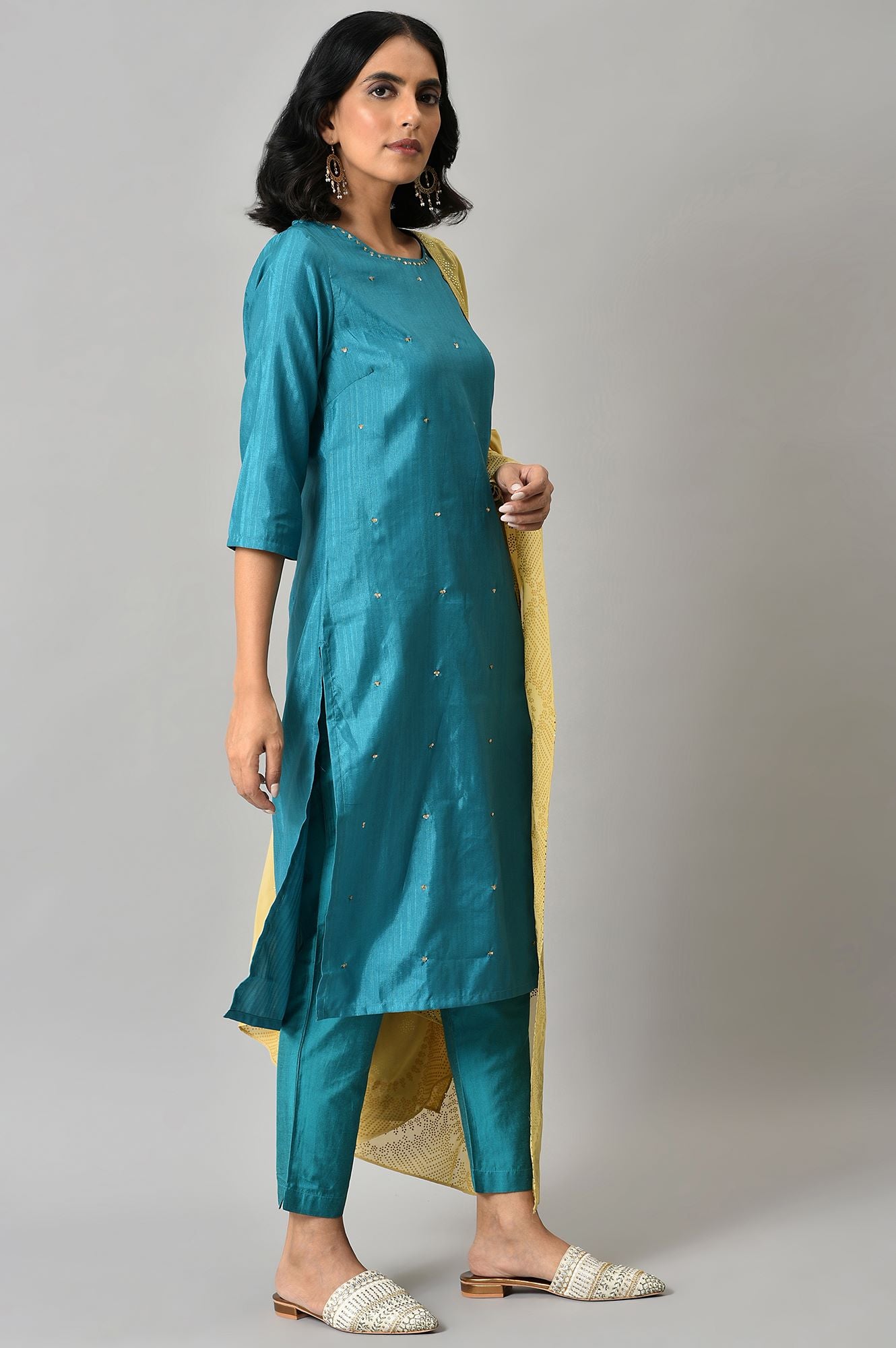 Teal Sequin Highlighted kurta With Pants And Golden Dupatta