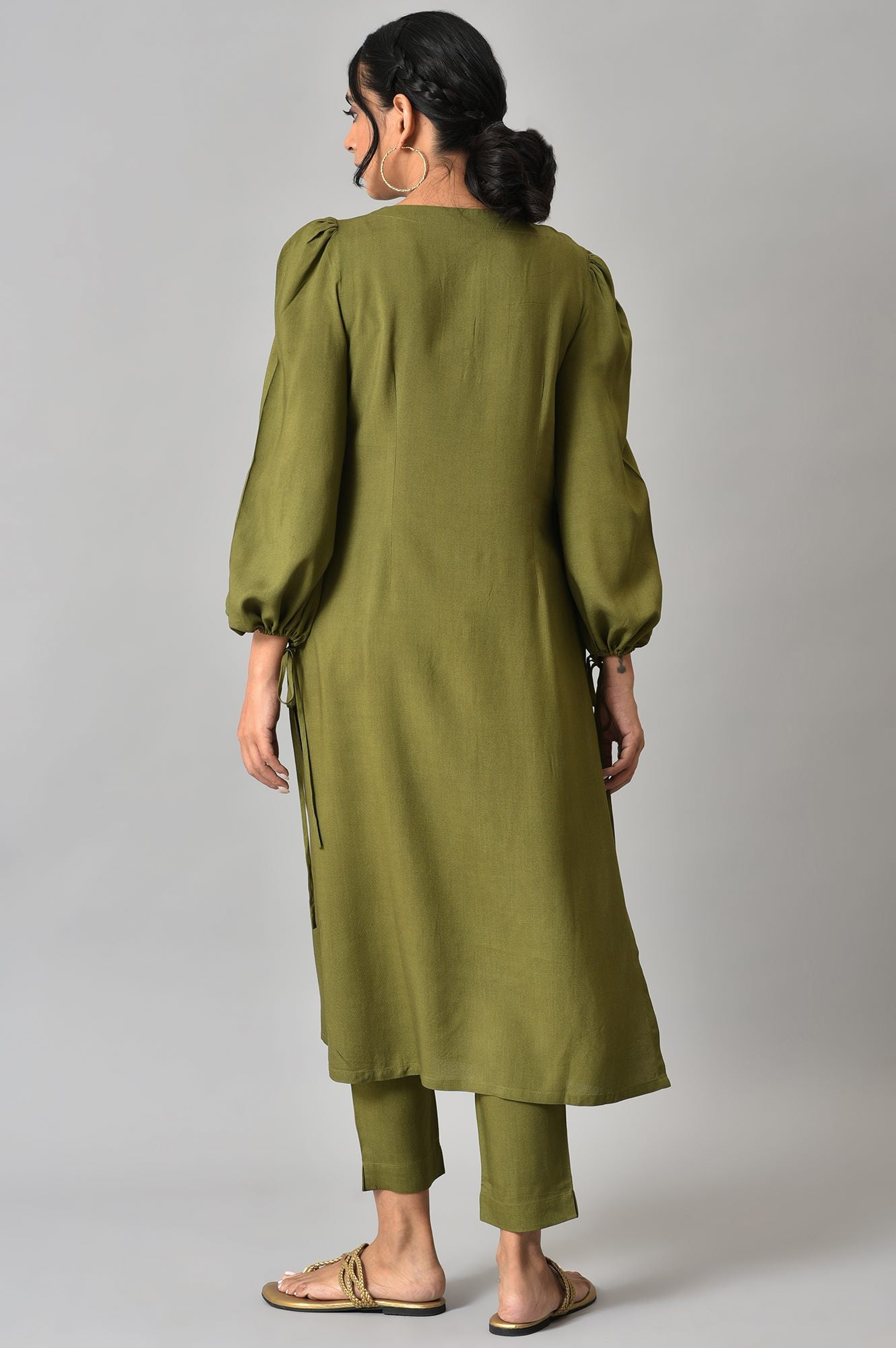 Avocado Green Puffed Sleeves kurta with Slim Pants Co-ord Set