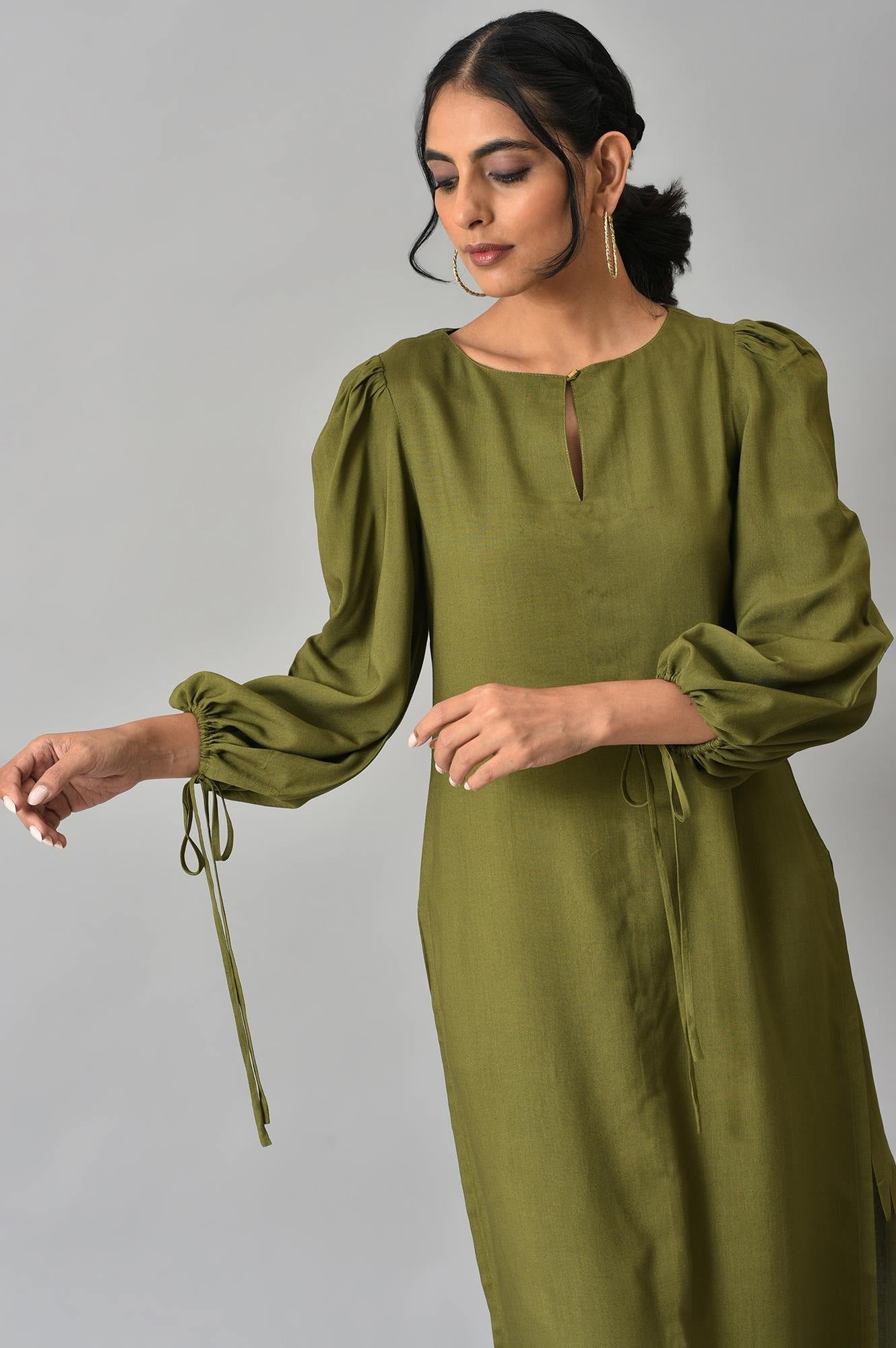 Avocado Green Puffed Sleeves kurta with Slim Pants Co-ord Set