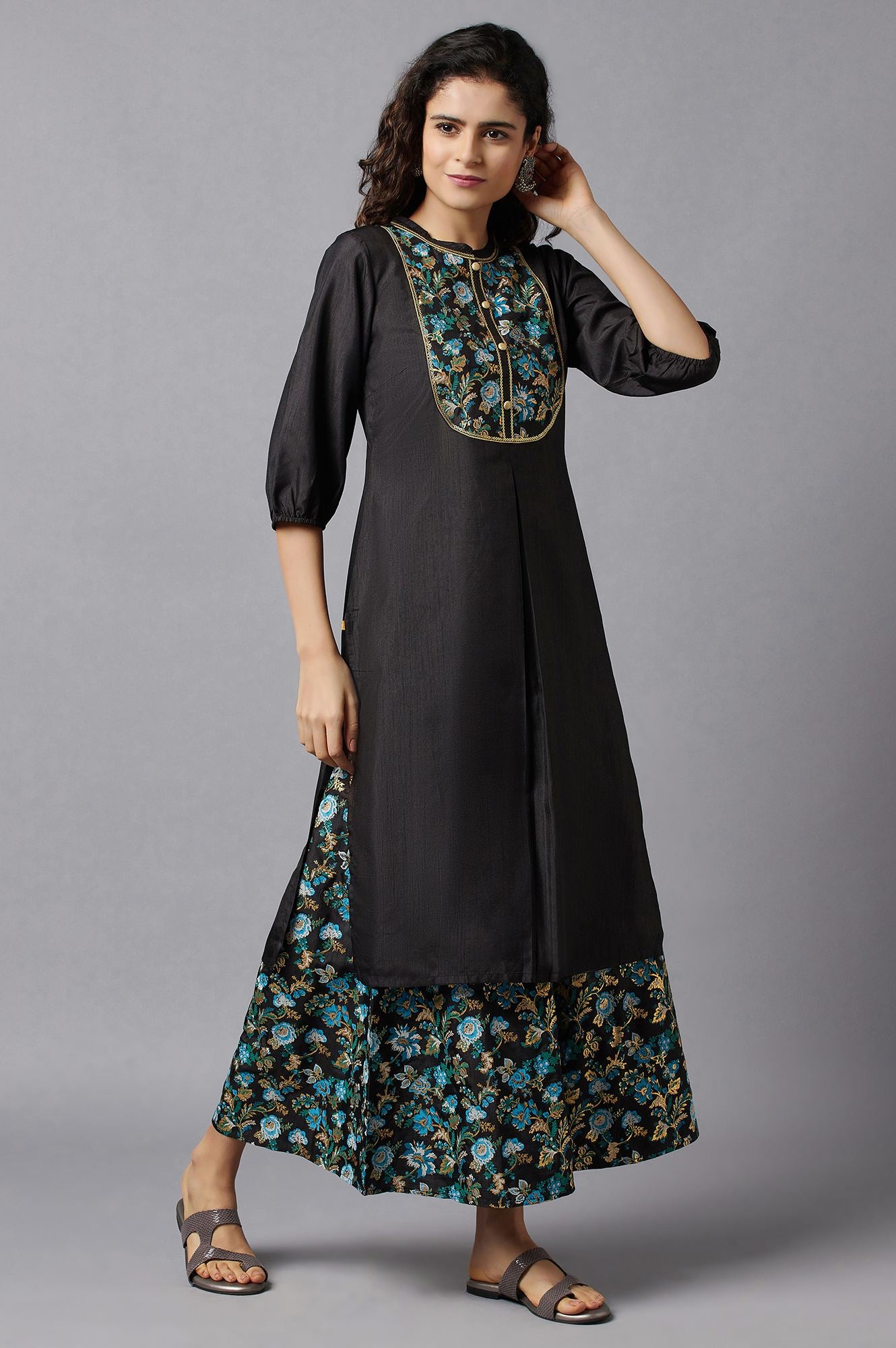 Black Ethnic kurta with Culottes