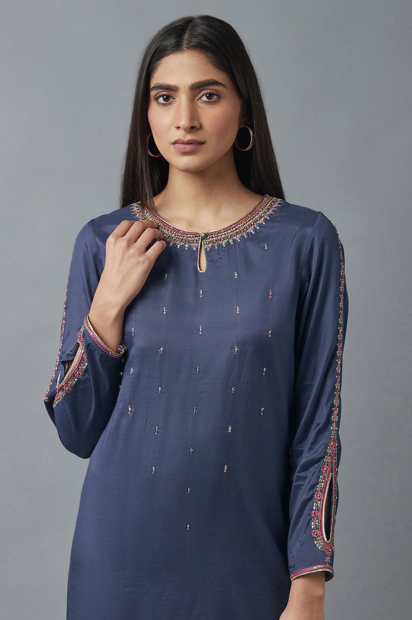 Blue Embroidered kurta