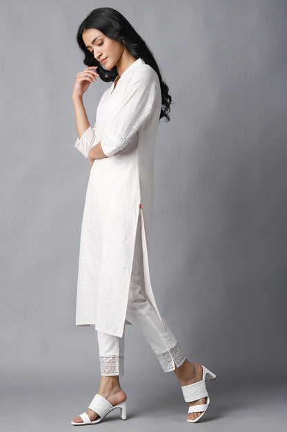 Off-White Printed kurta With Embroidery