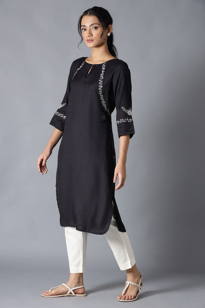 Black Embroidered kurta