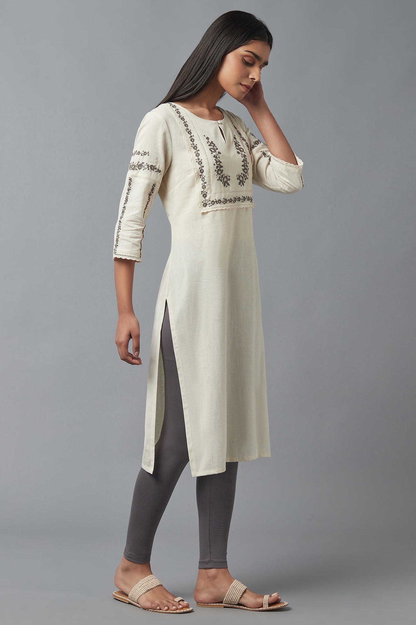 Off-White Embroidered kurta