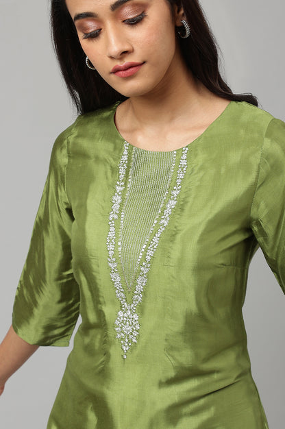 Green Embroidered Festive kurta