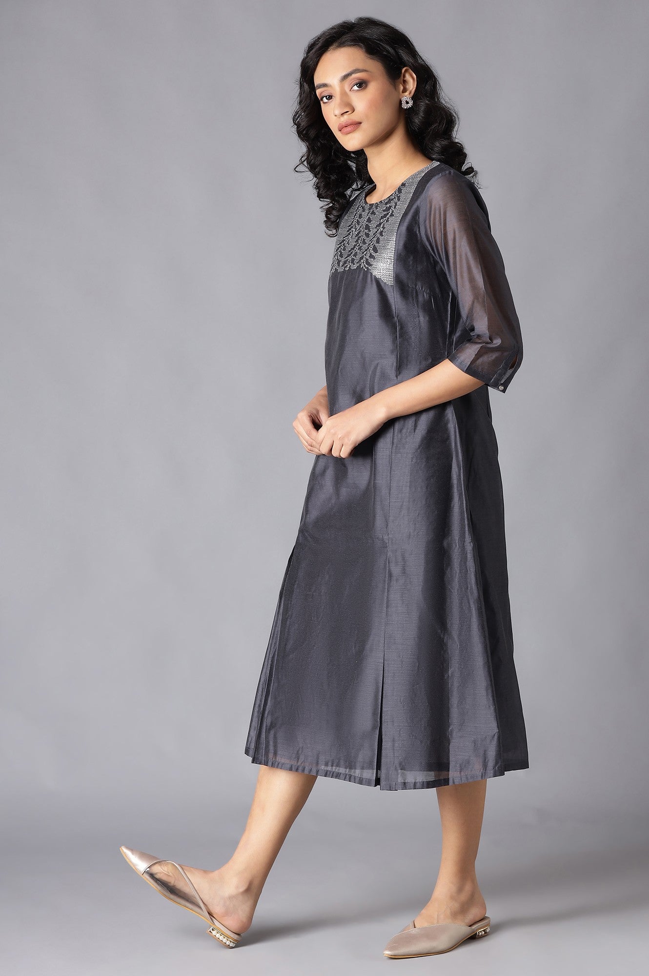 Dark Grey Embroidered kurta