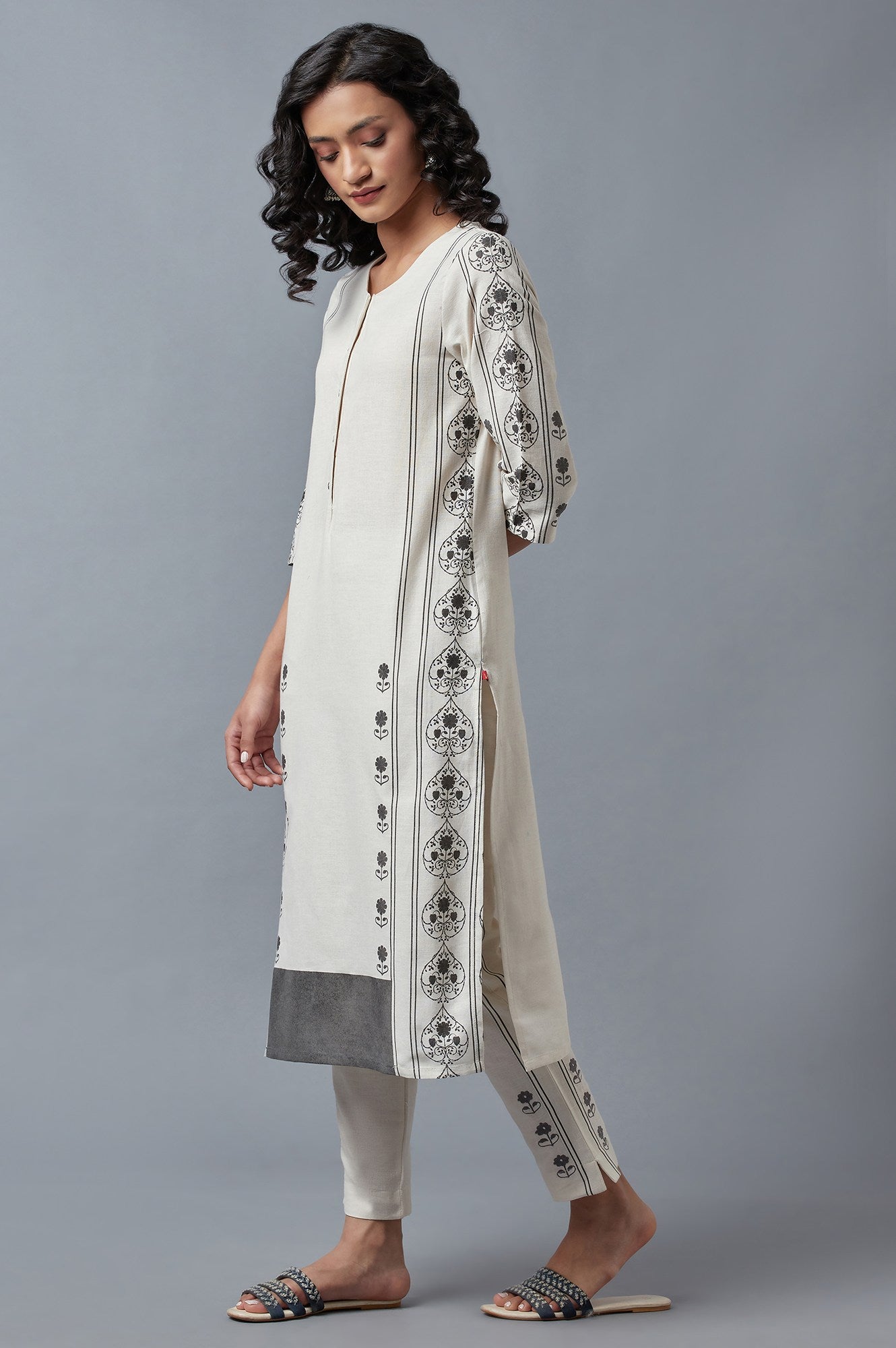 Ecru Printed Straight kurta