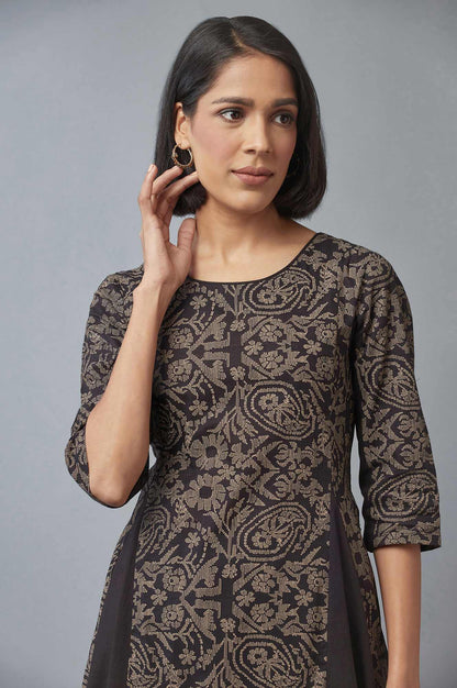 Black Floral Print Asymmetric kurta in Round Neck