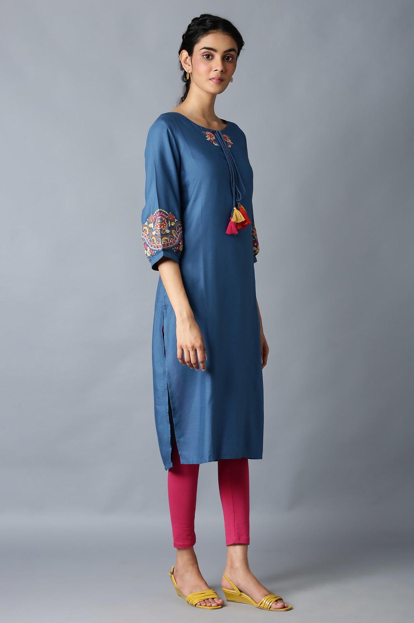 Deep Teal Straight Silhouette kurta With Thread Embroidery - wforwoman