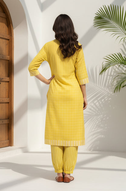 Yellow Stripe Printed Pure Cotton Mandarin Collar Straight Kurta