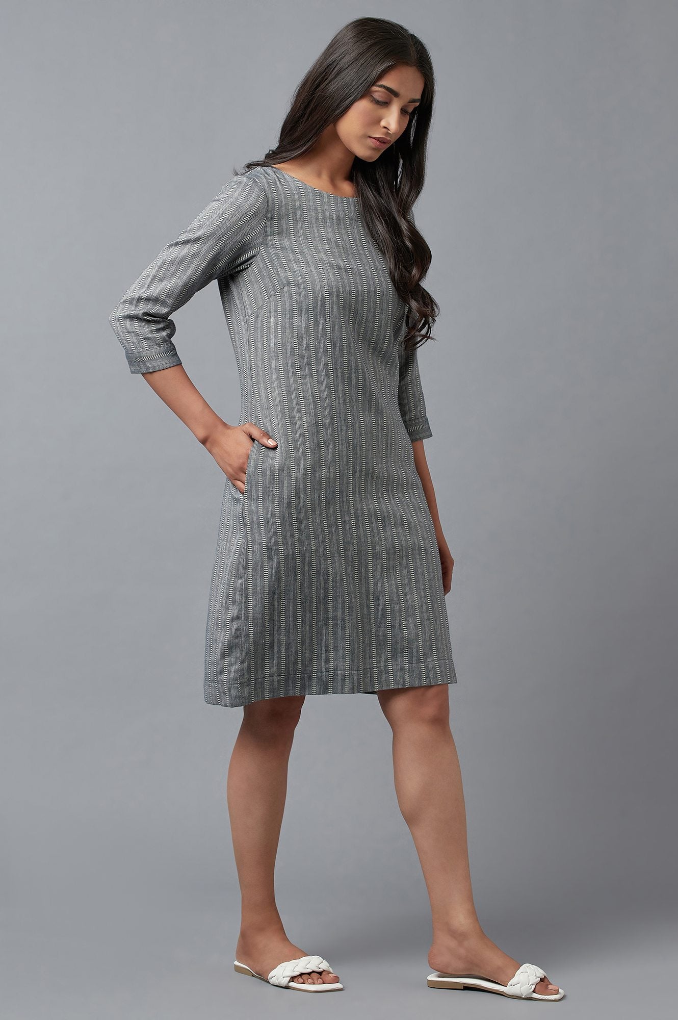 Dark Grey Cootton Textured Stripes Dress In Round Neck